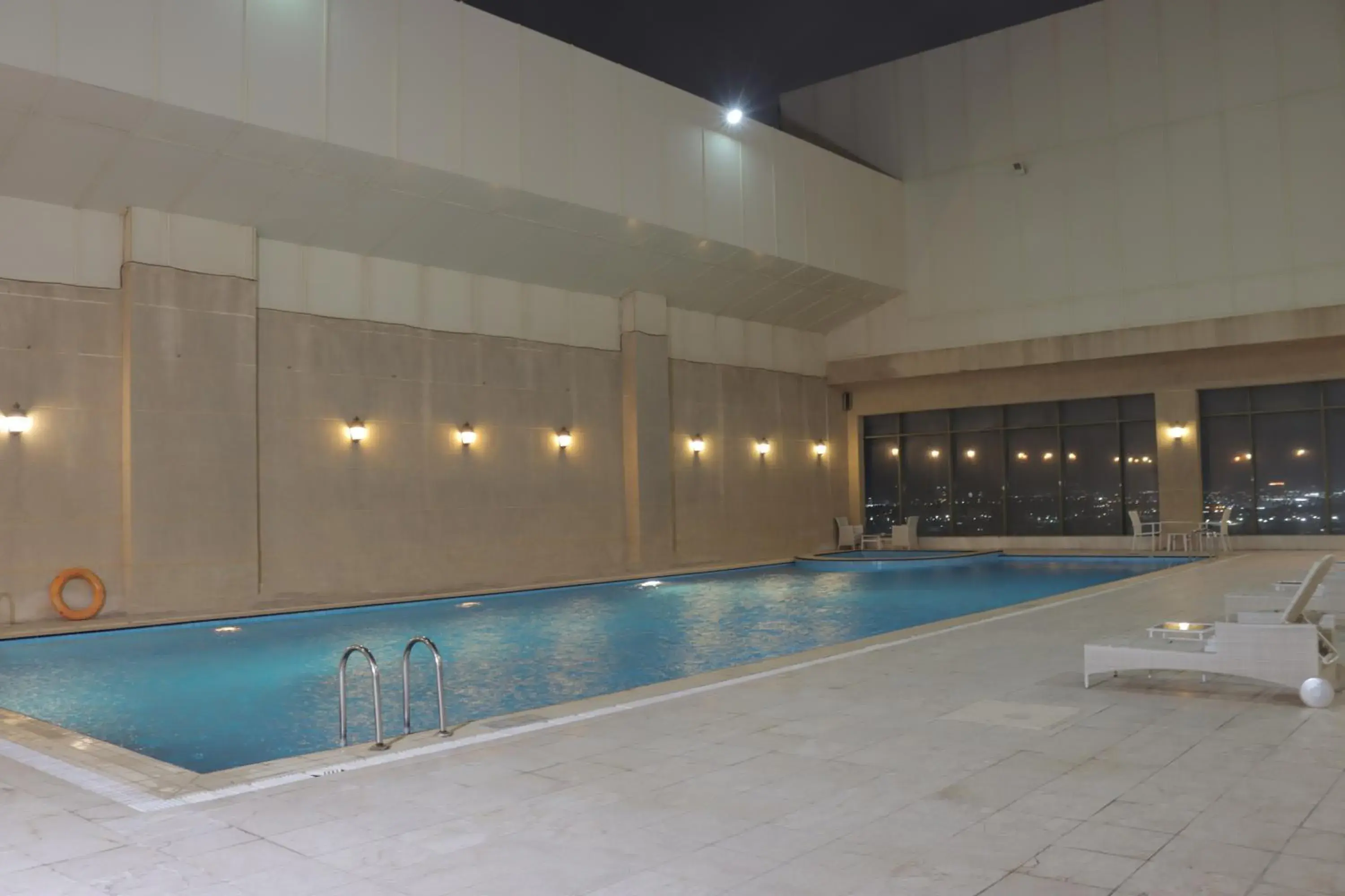 Swimming pool in Habitat All Suites, Al Khobar Swimming pool in Habitat All Suites, Al Khobar