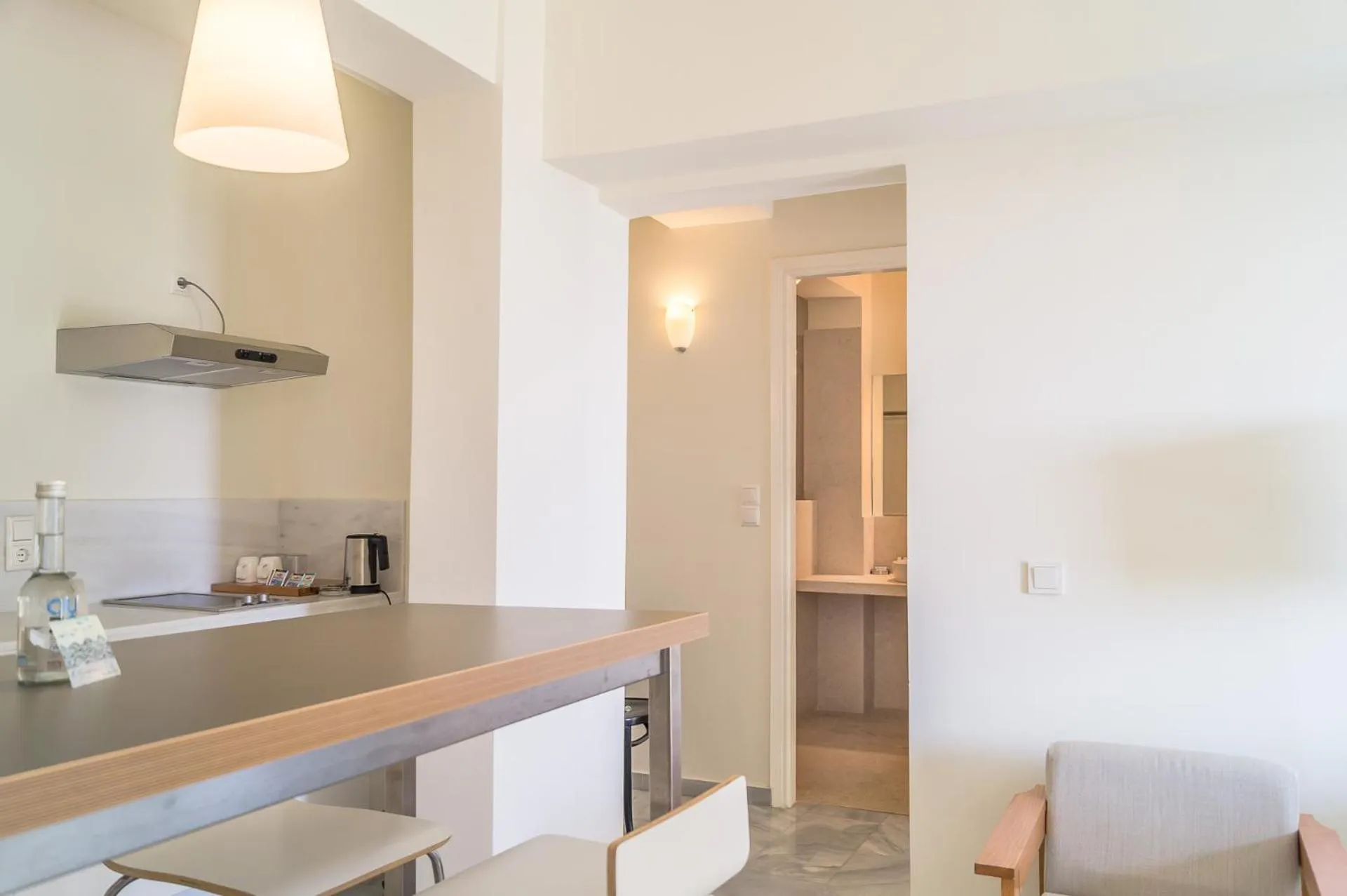 Kitchen or kitchenette in Armonia Bay Hotel