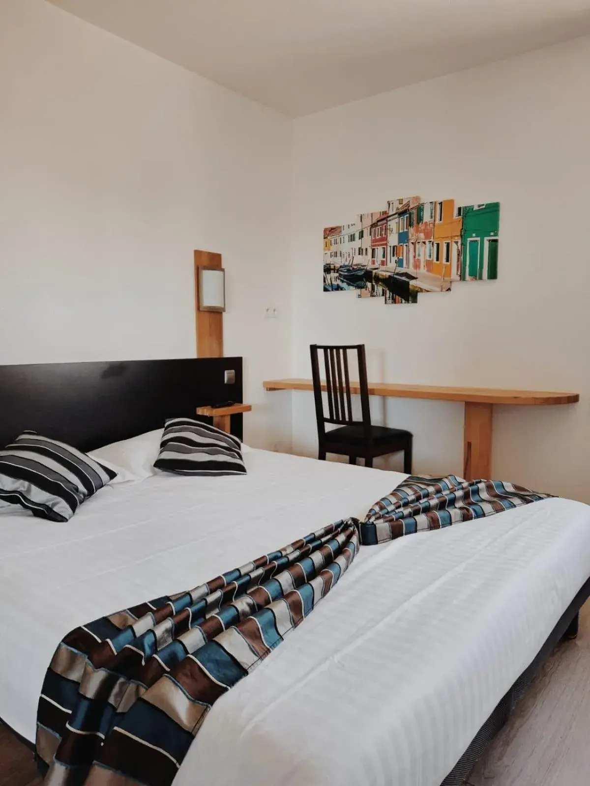 Superior Studio in Appart'hotel Residella House Room & Kitchen Avignon Le Pontet Superior Studio in Appart'hotel Residella House Room & Kitchen Avignon Le Pontet