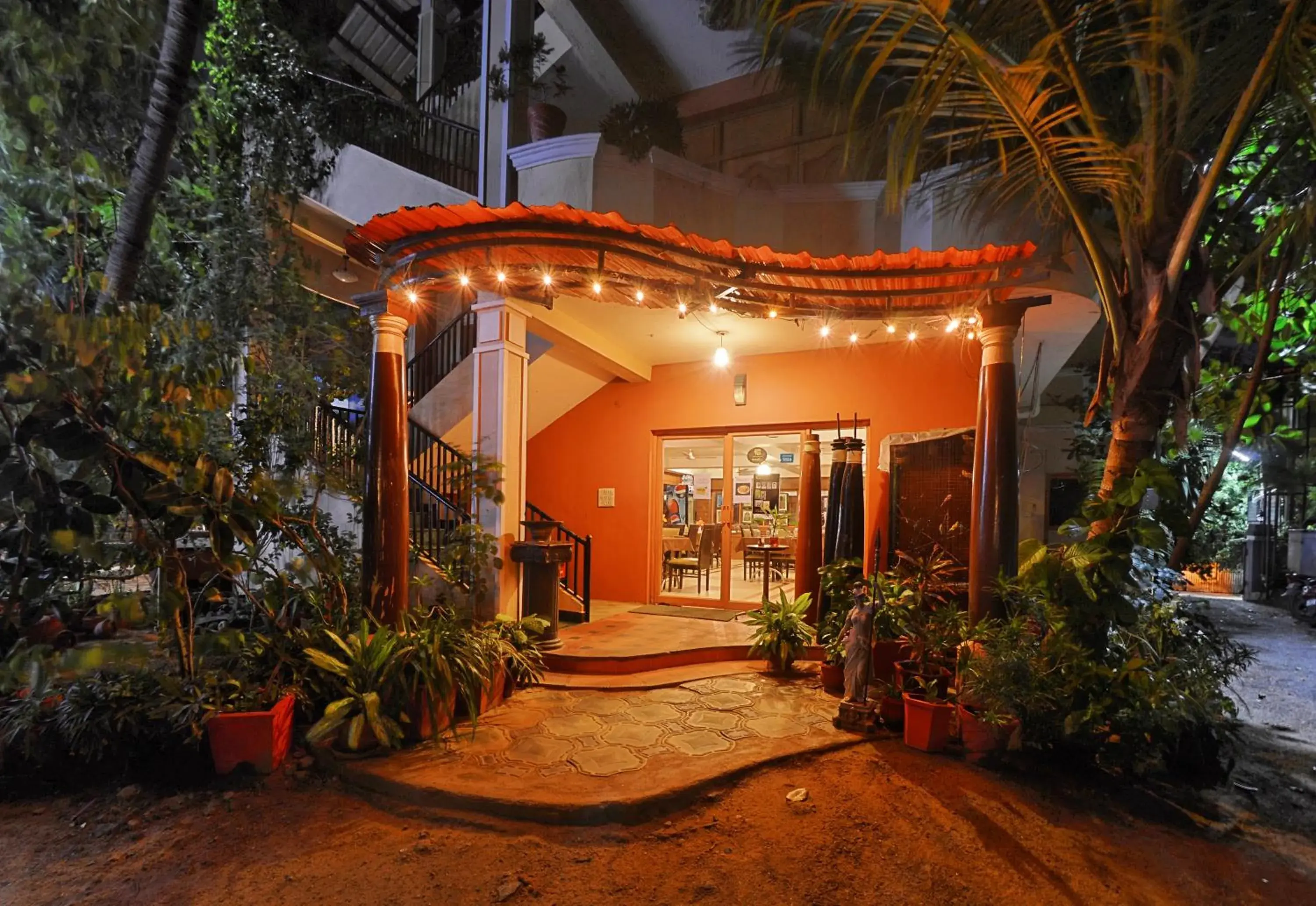 Restaurant/places to eat in Hotel Mahabs Restaurant/places to eat in Hotel Mahabs