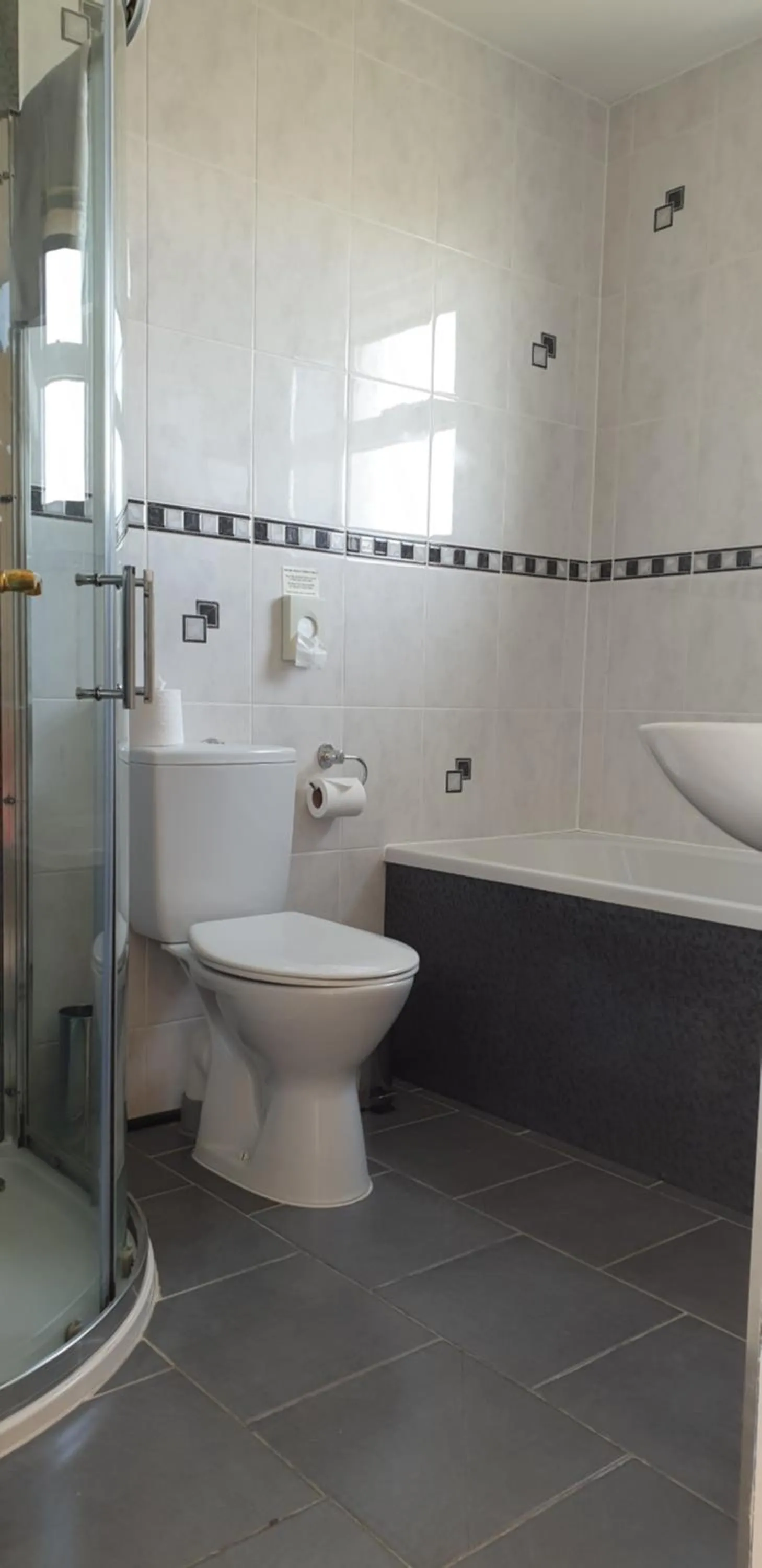 Bathroom in Corsewall Lighthouse Hotel