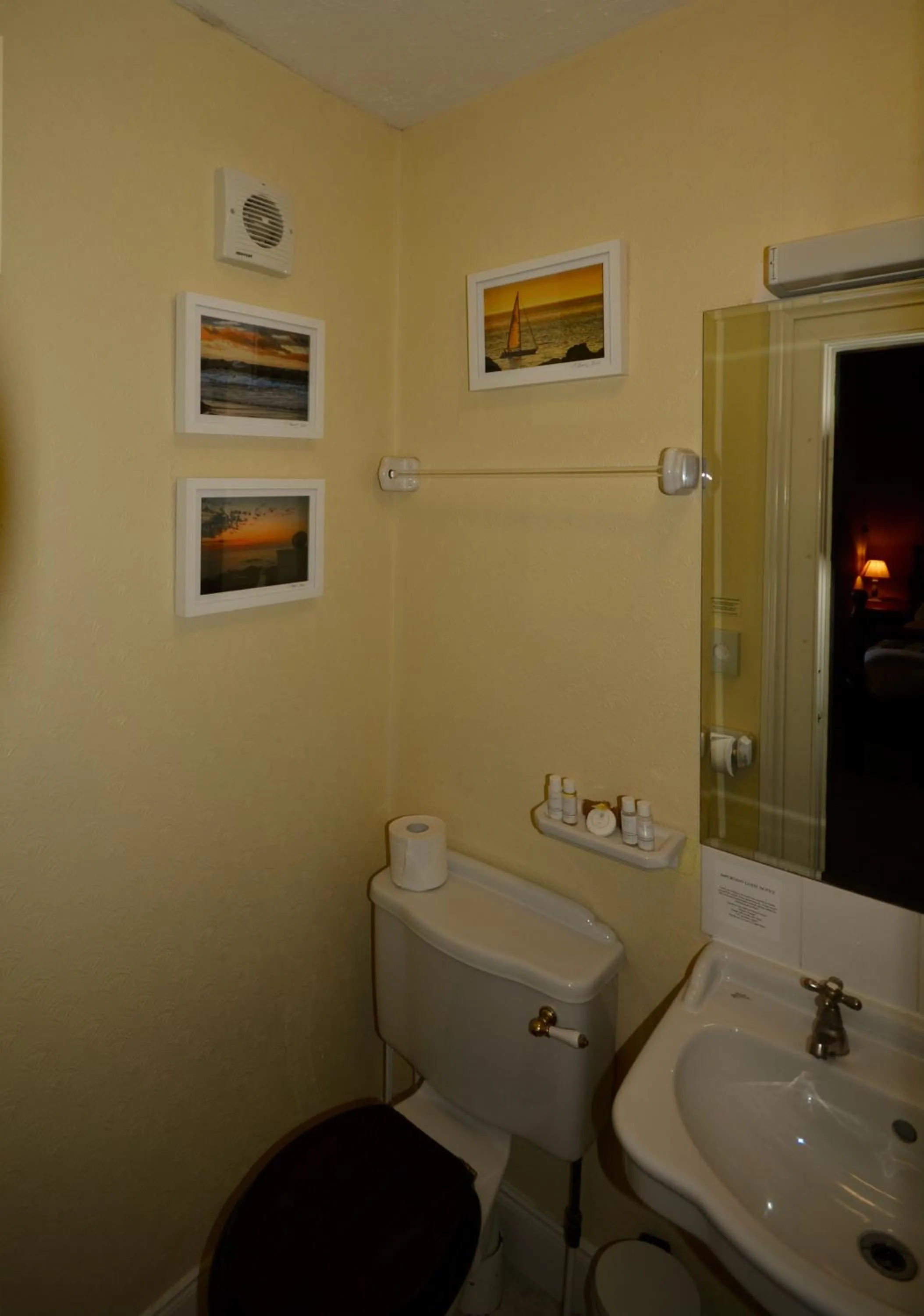 Bathroom in Corsewall Lighthouse Hotel
