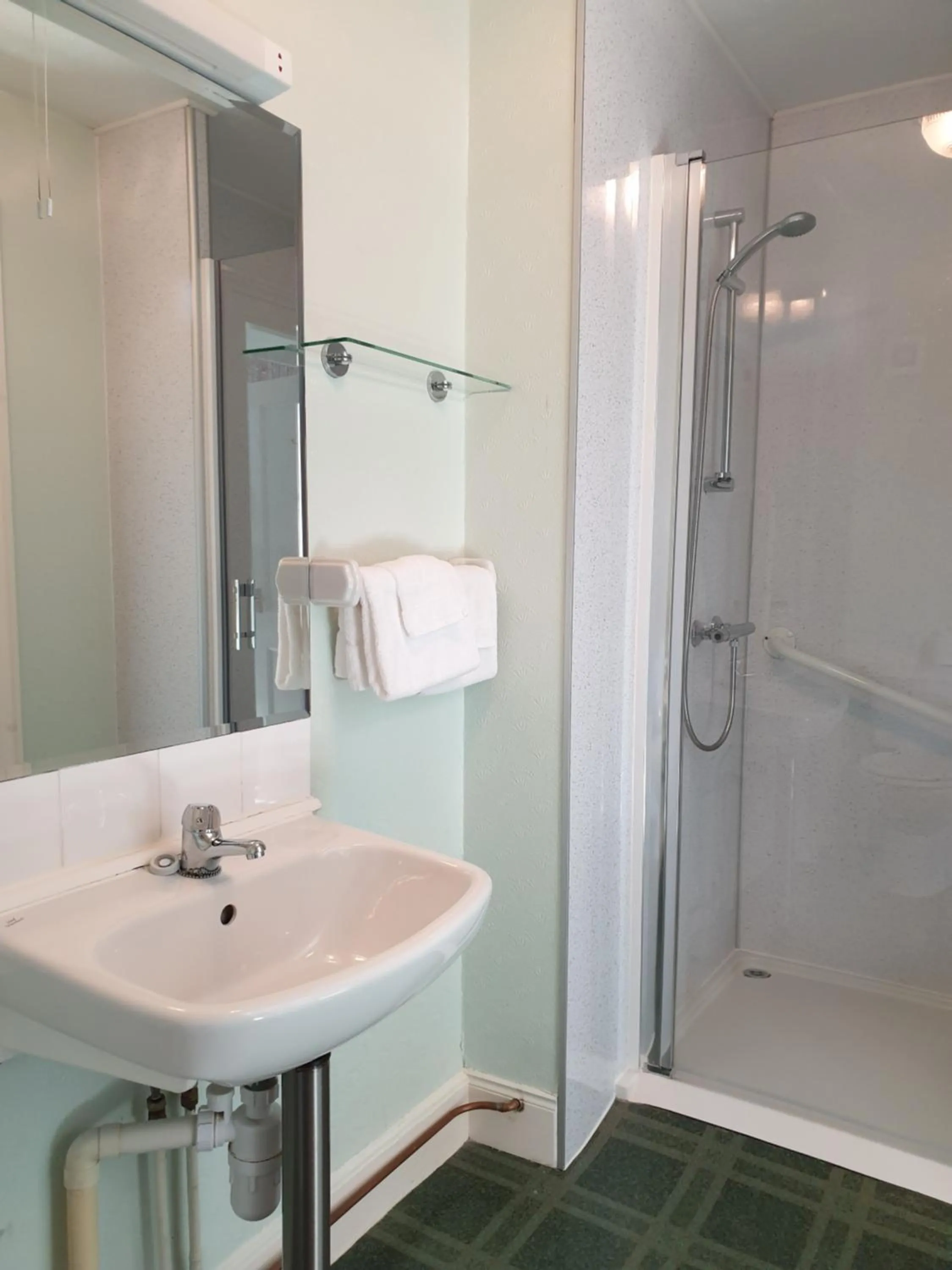 Shower in Corsewall Lighthouse Hotel