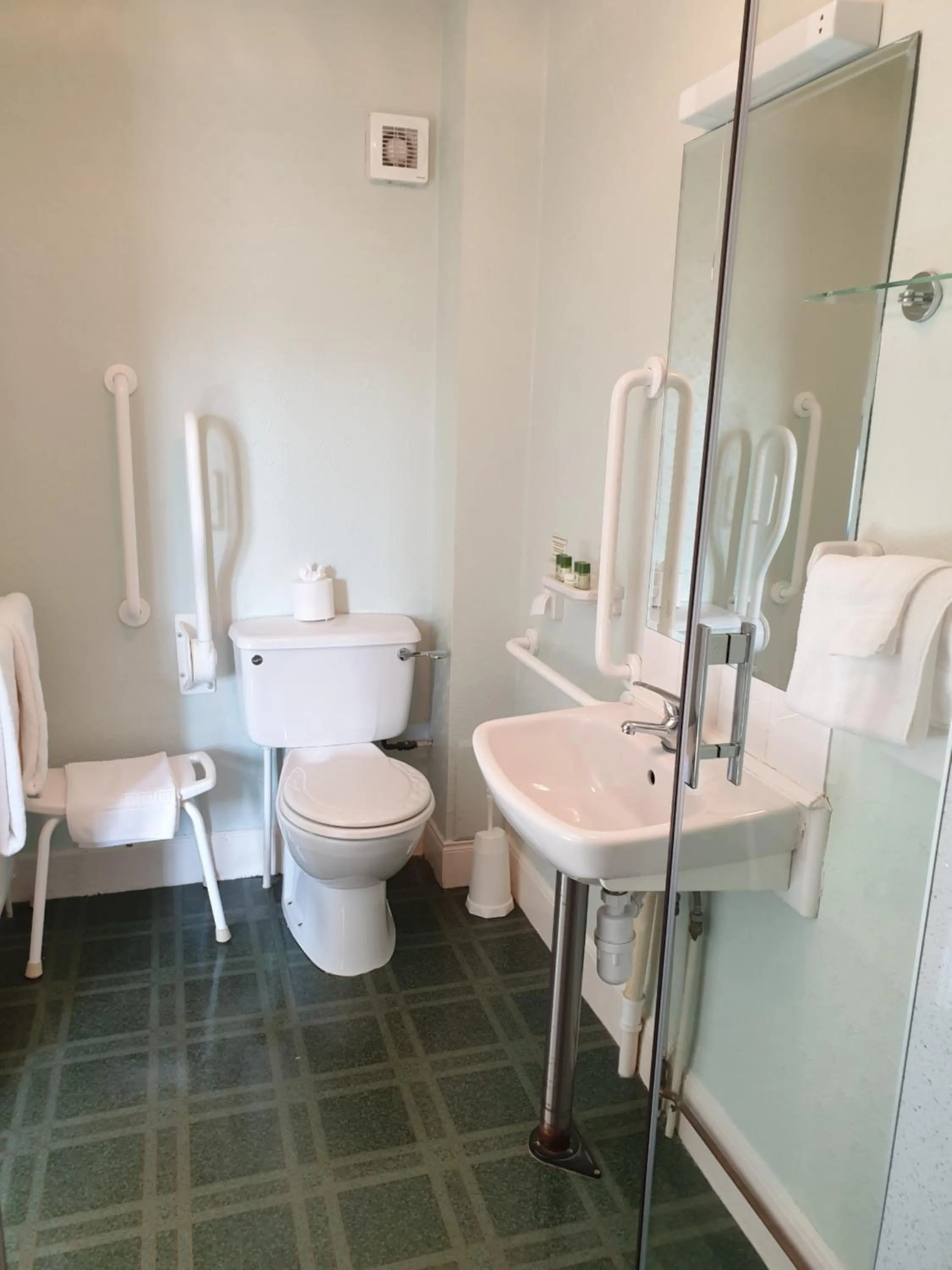 Bathroom in Corsewall Lighthouse Hotel