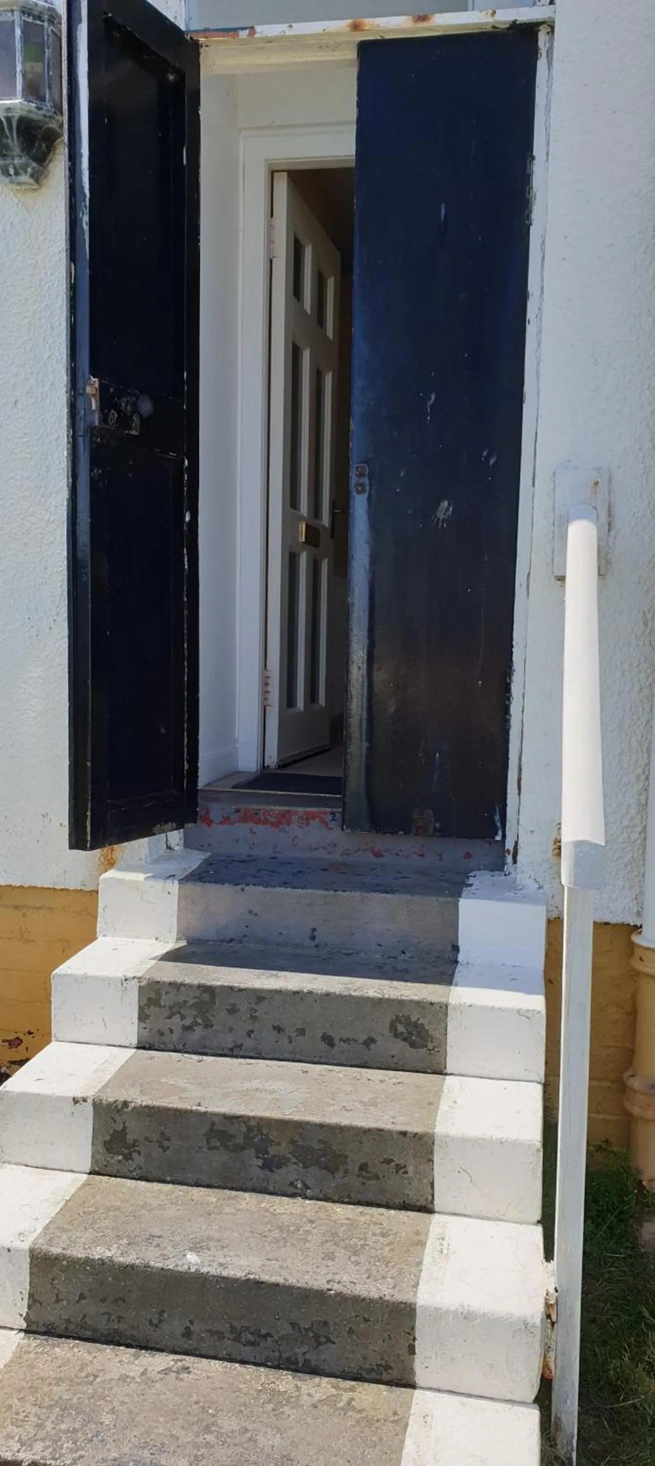 Facade/entrance in Corsewall Lighthouse Hotel