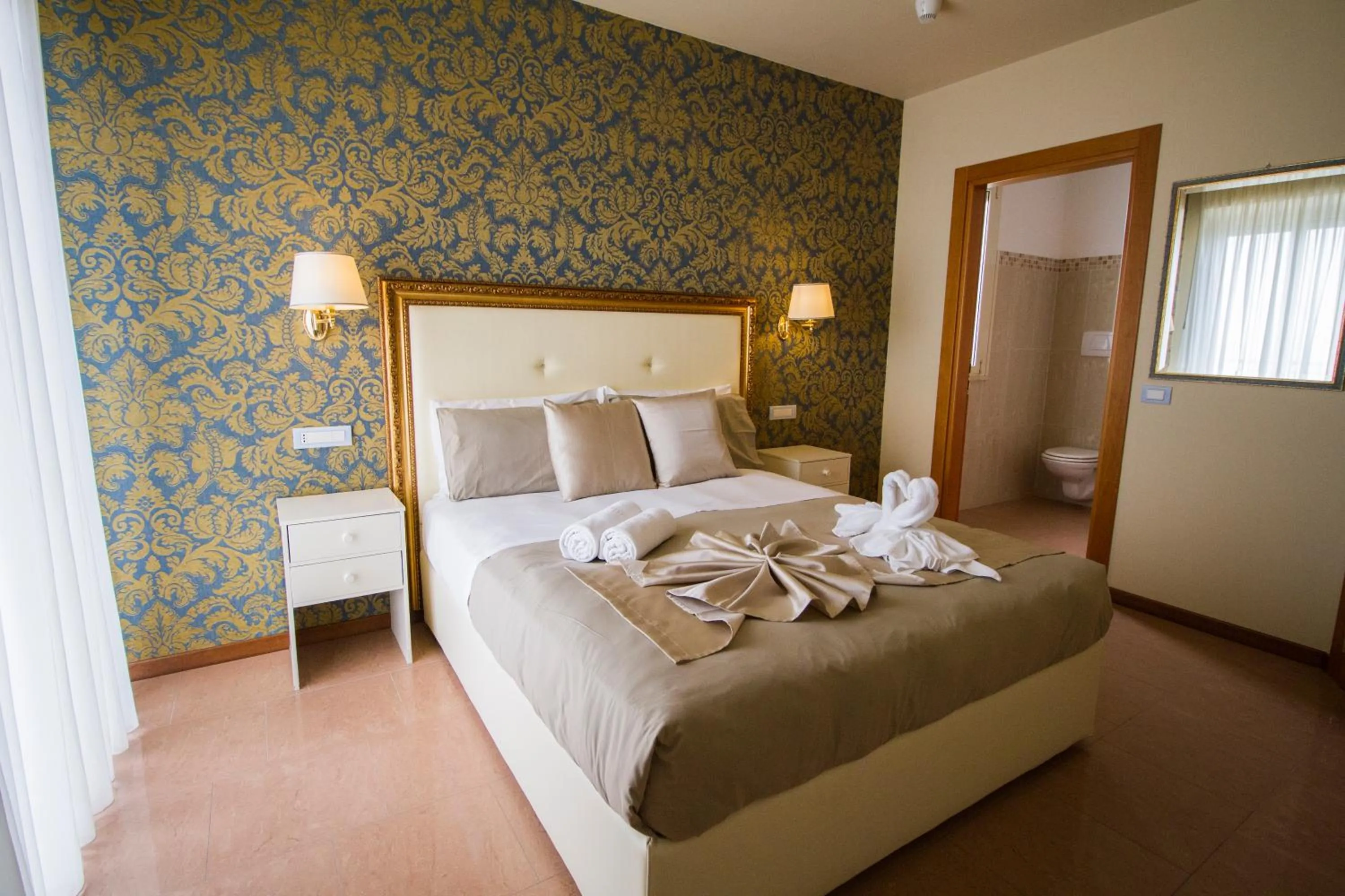 Bed in Hotel Lady Mary