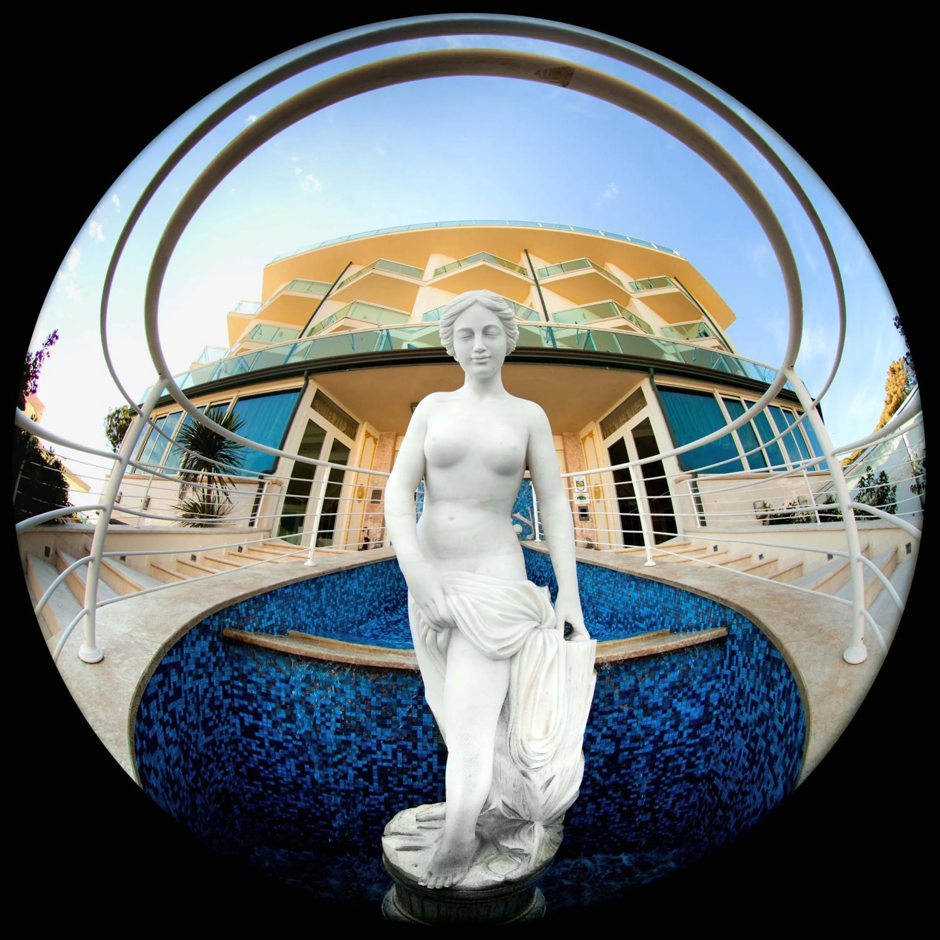 Property building in Hotel Lady Mary