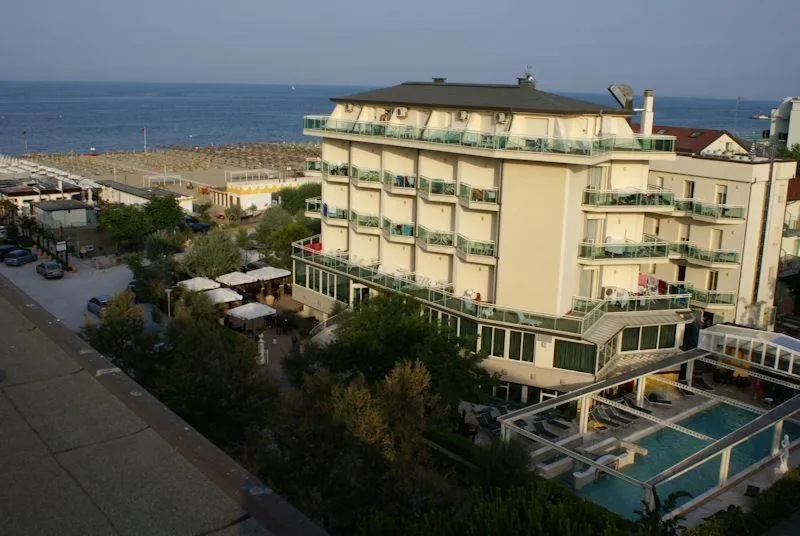 Spring in Hotel Lady Mary