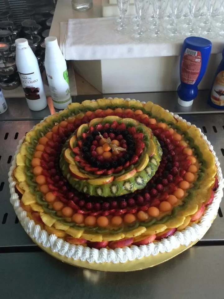 Restaurant/places to eat in Hotel Lady Mary