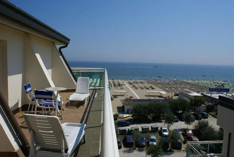 Staff in Hotel Lady Mary