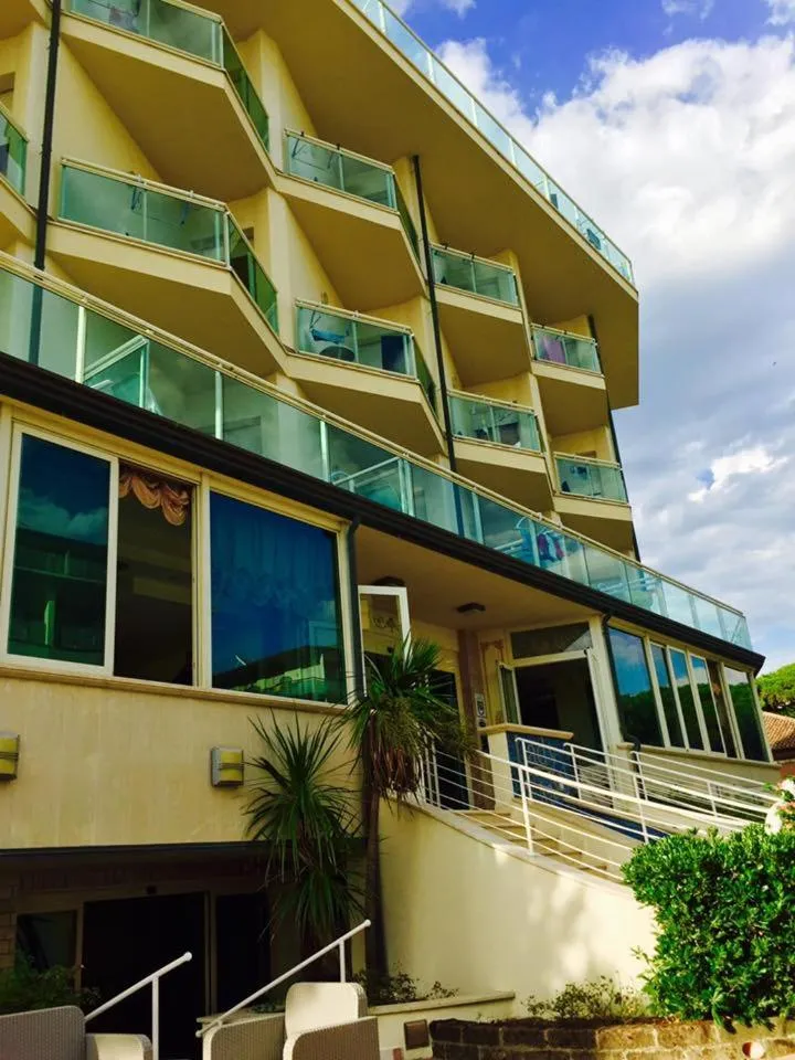 Property building in Hotel Lady Mary