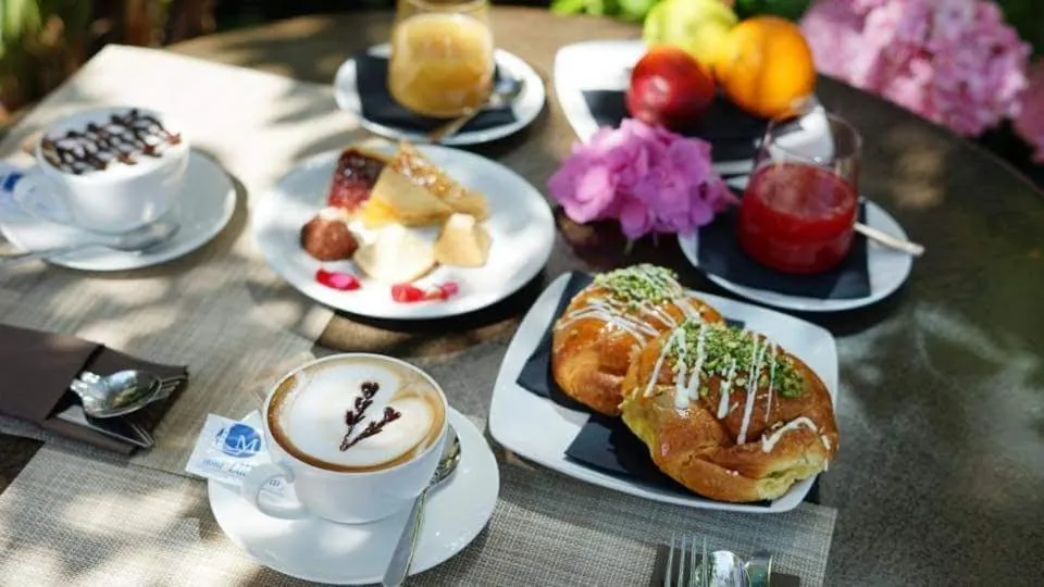 Buffet breakfast in Hotel Lady Mary