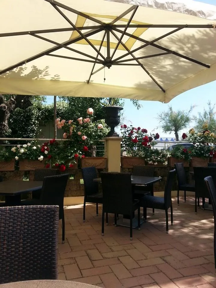 Property building in Hotel Lady Mary