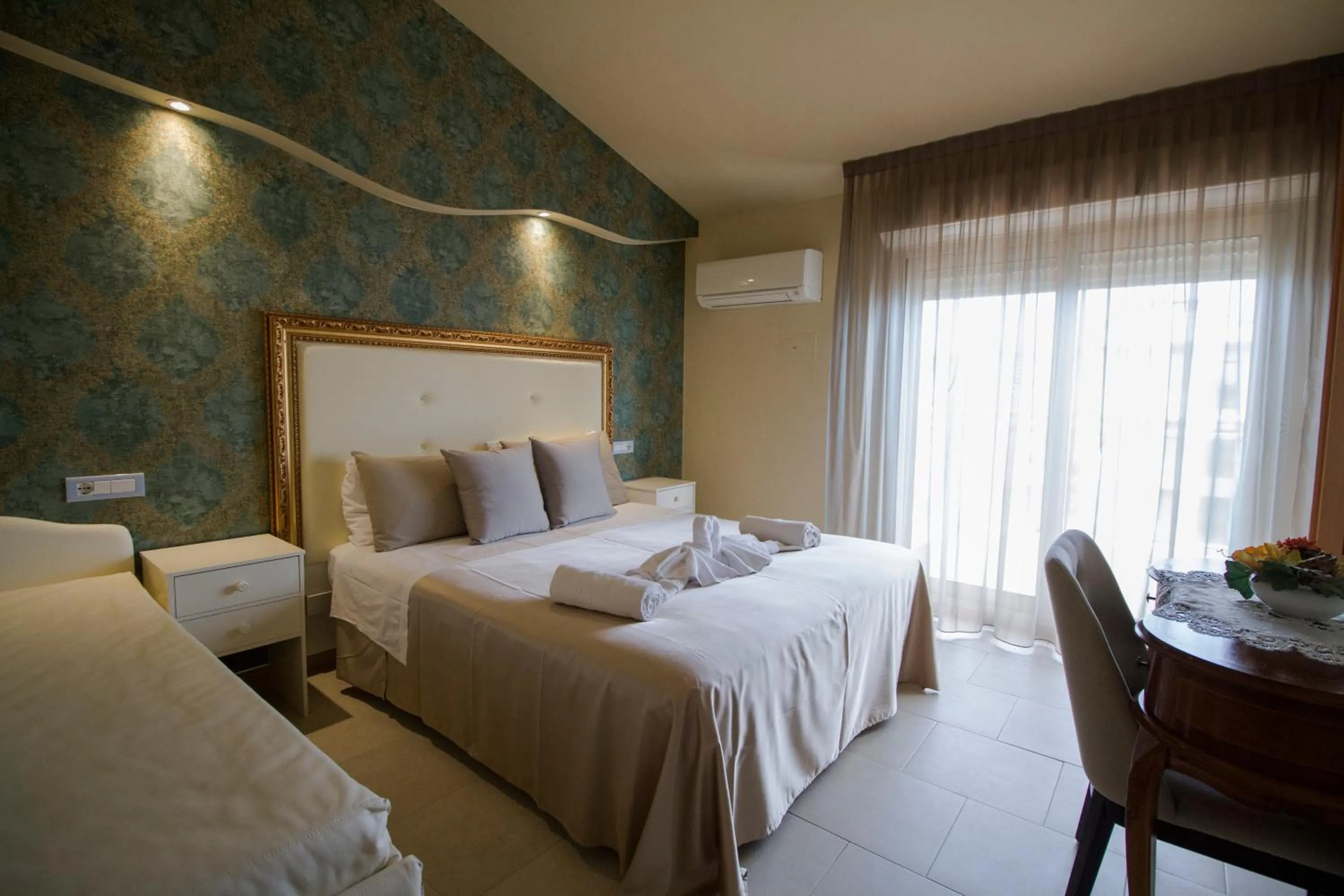 Bed in Hotel Lady Mary