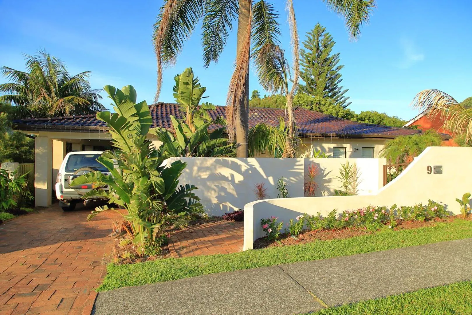 Property building in Cronulla Beach House B&B