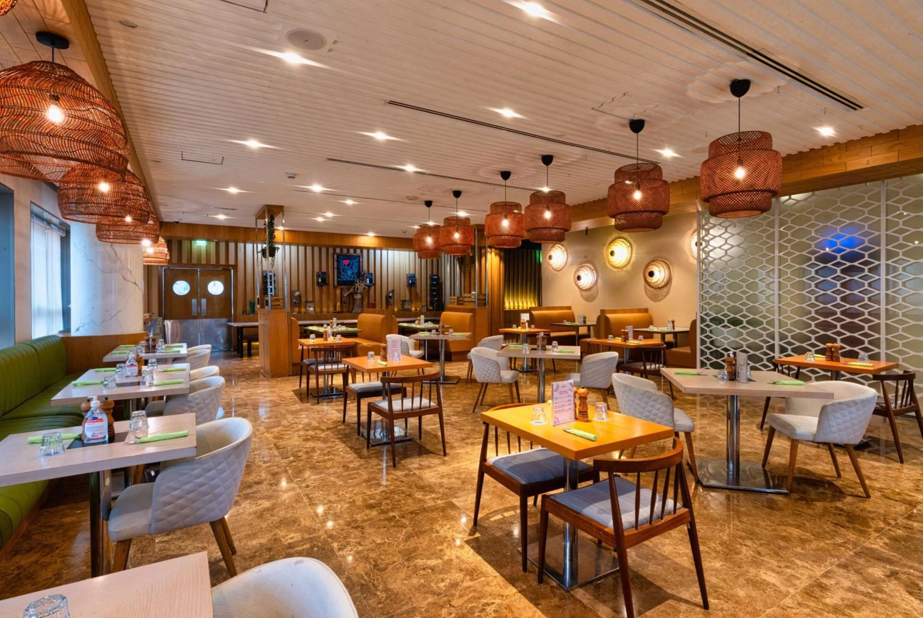 Restaurant/places to eat in The First Collection Dubai Marina