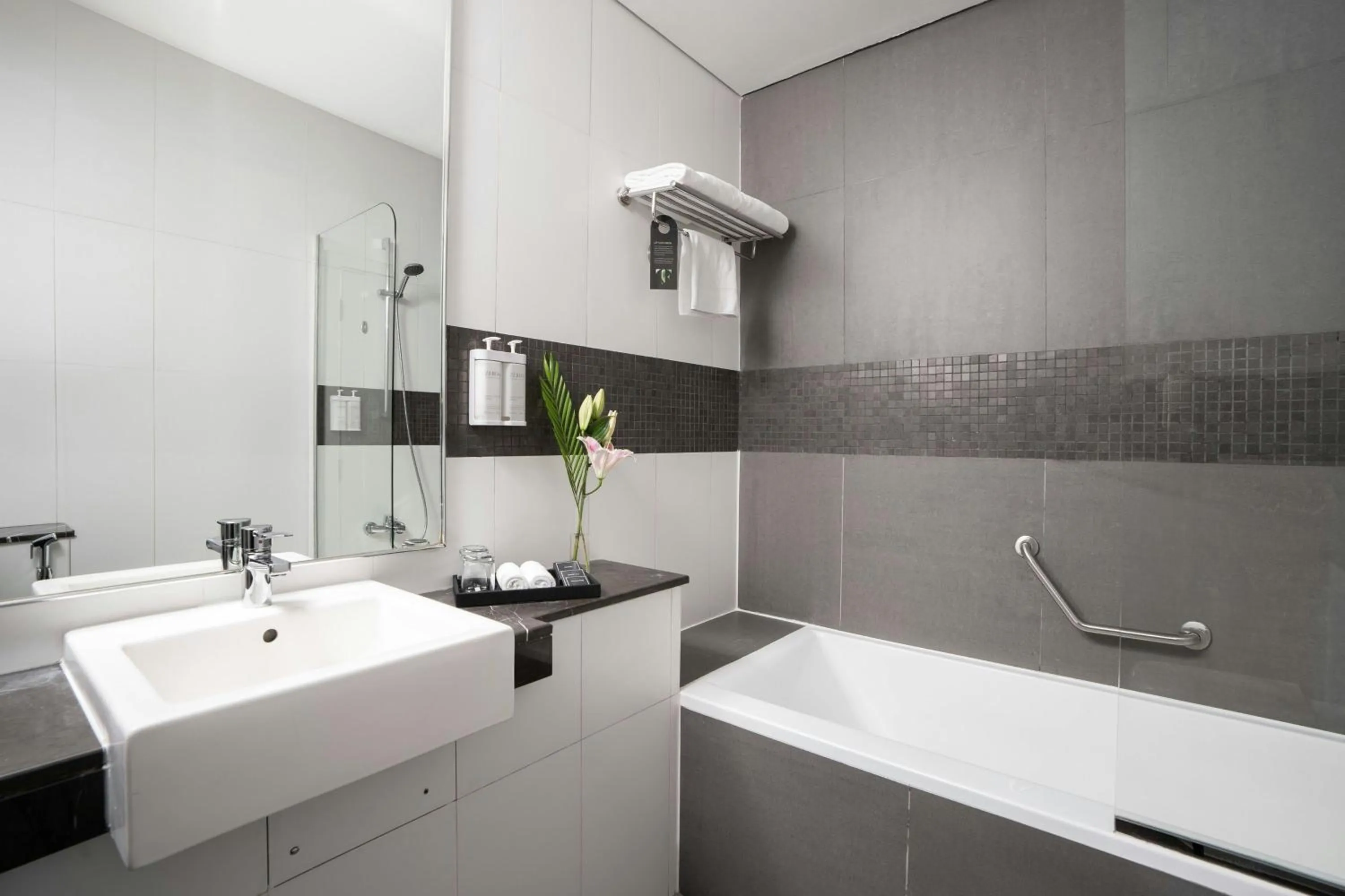 Bathroom in The First Collection Marina, Dubai, a Tribute Portfolio Hotel