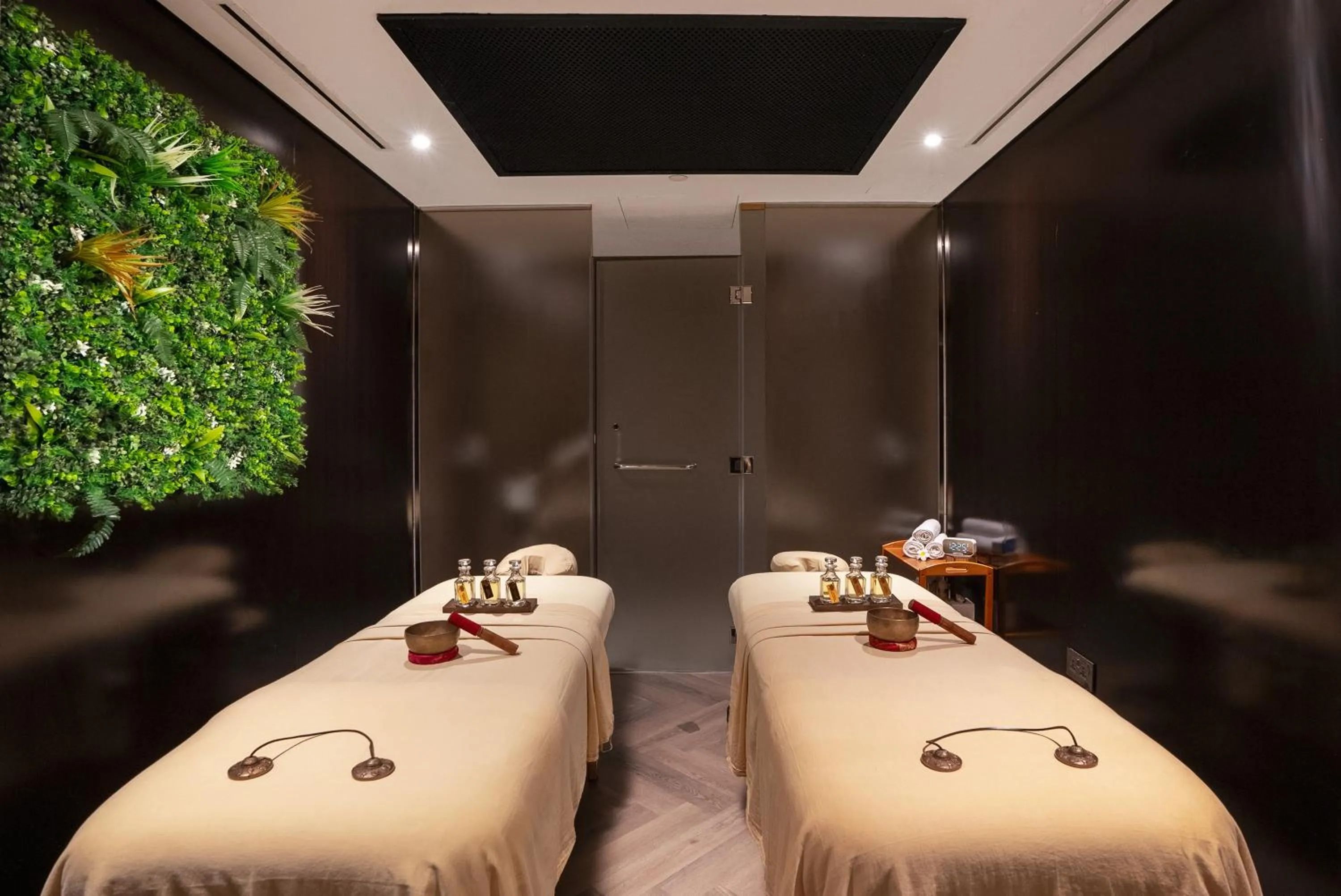 Massage in The First Collection Dubai Marina