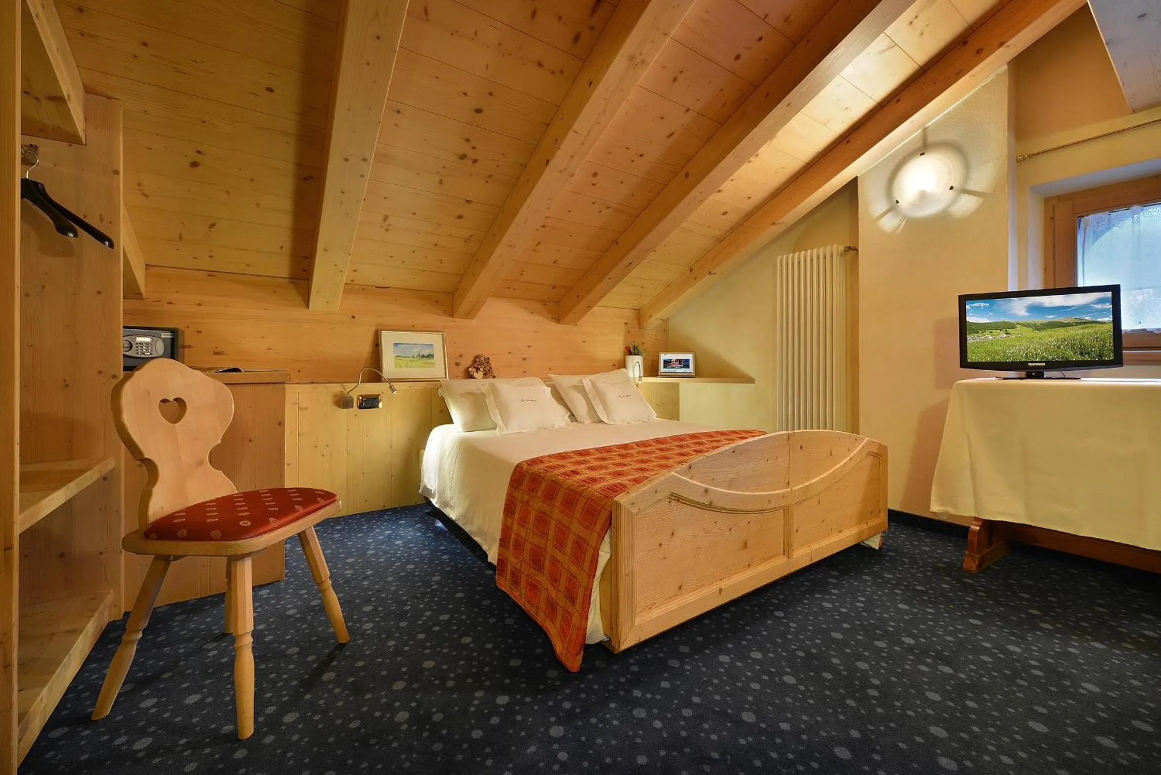 Bed in Hotel Cristallo