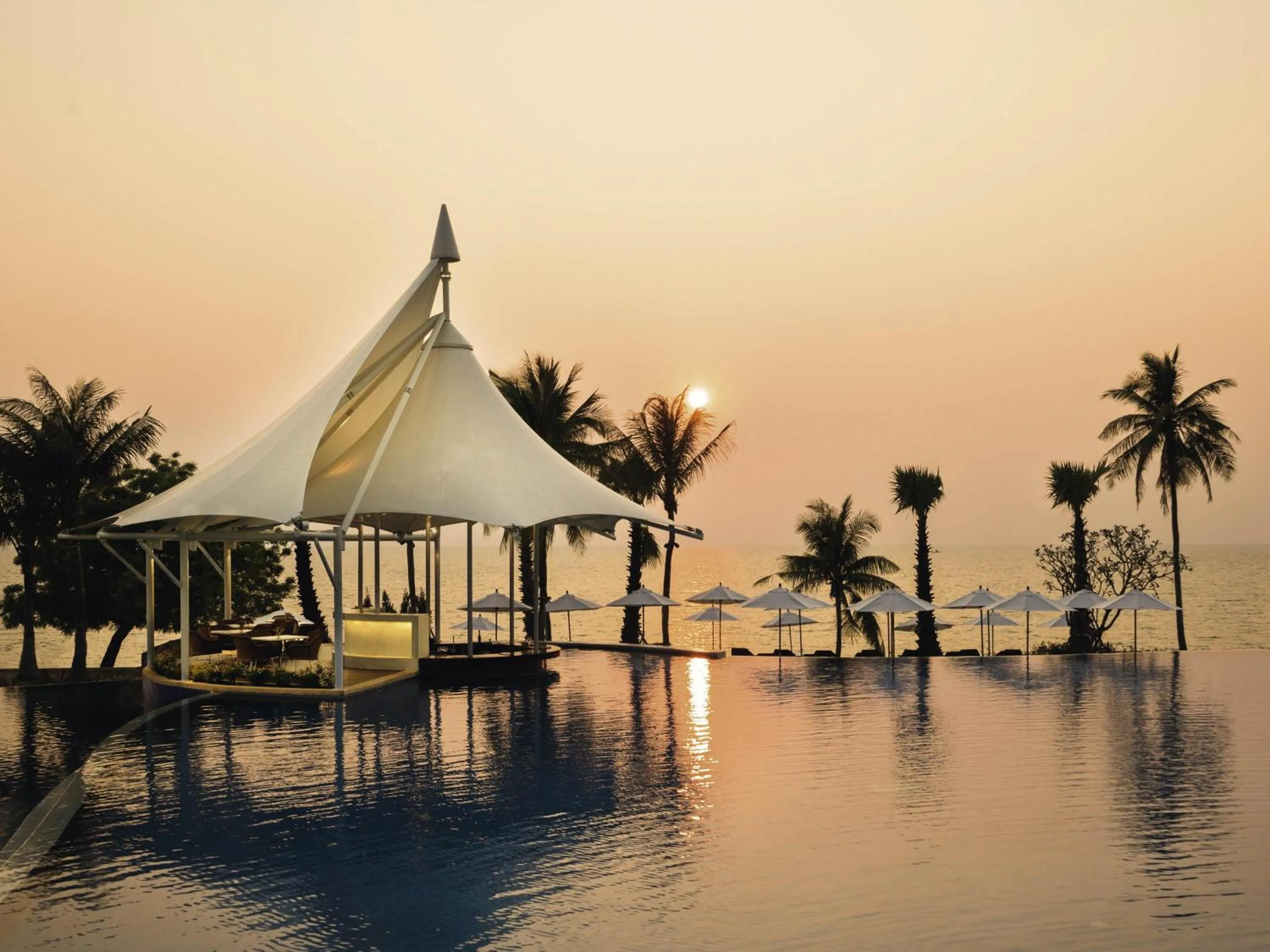 Property building in Mövenpick Siam Hotel Na Jomtien Pattaya