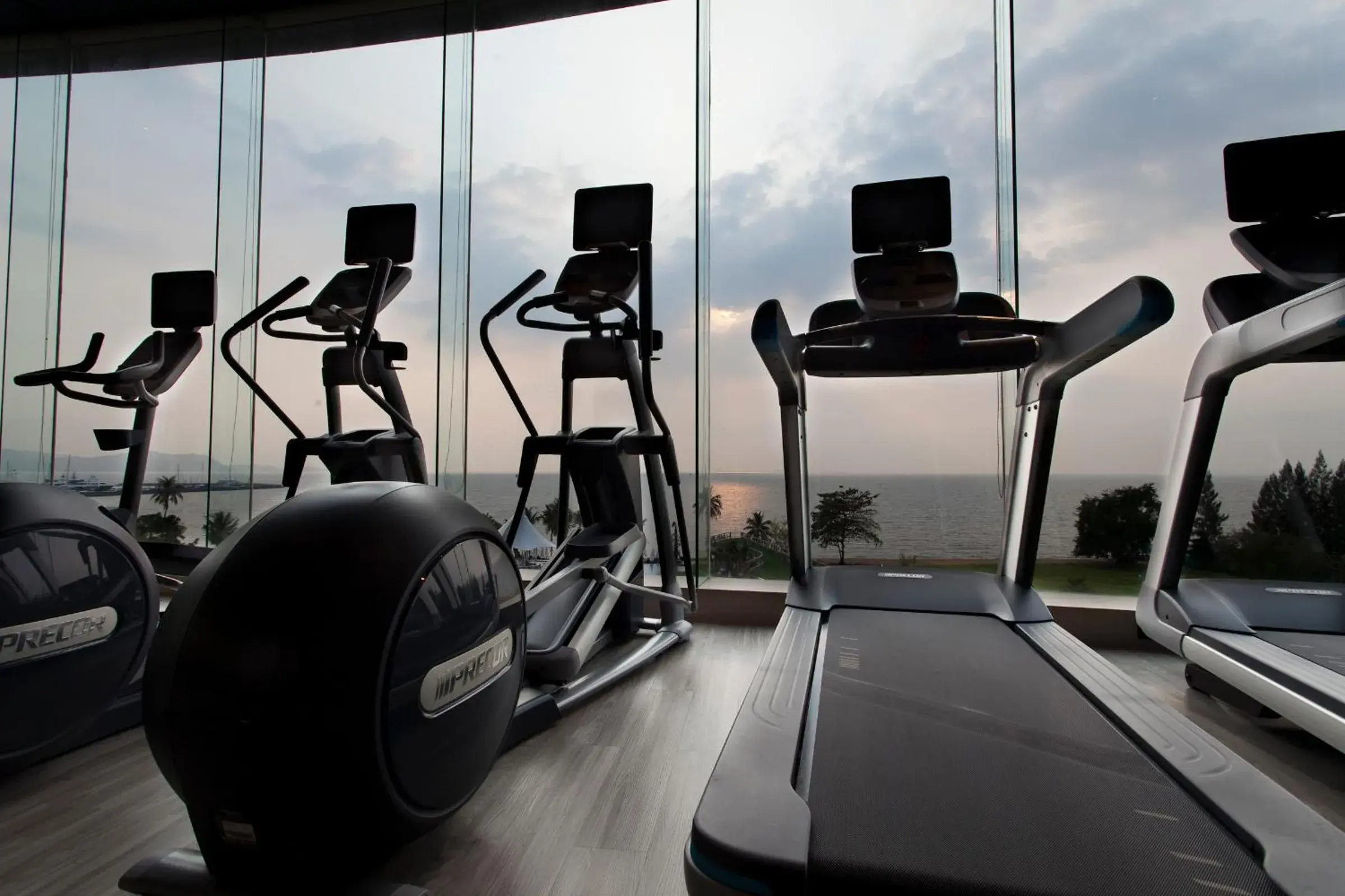 Fitness centre/facilities, Fitness Center/Facilities in Mövenpick Siam Hotel Na Jomtien Pattaya