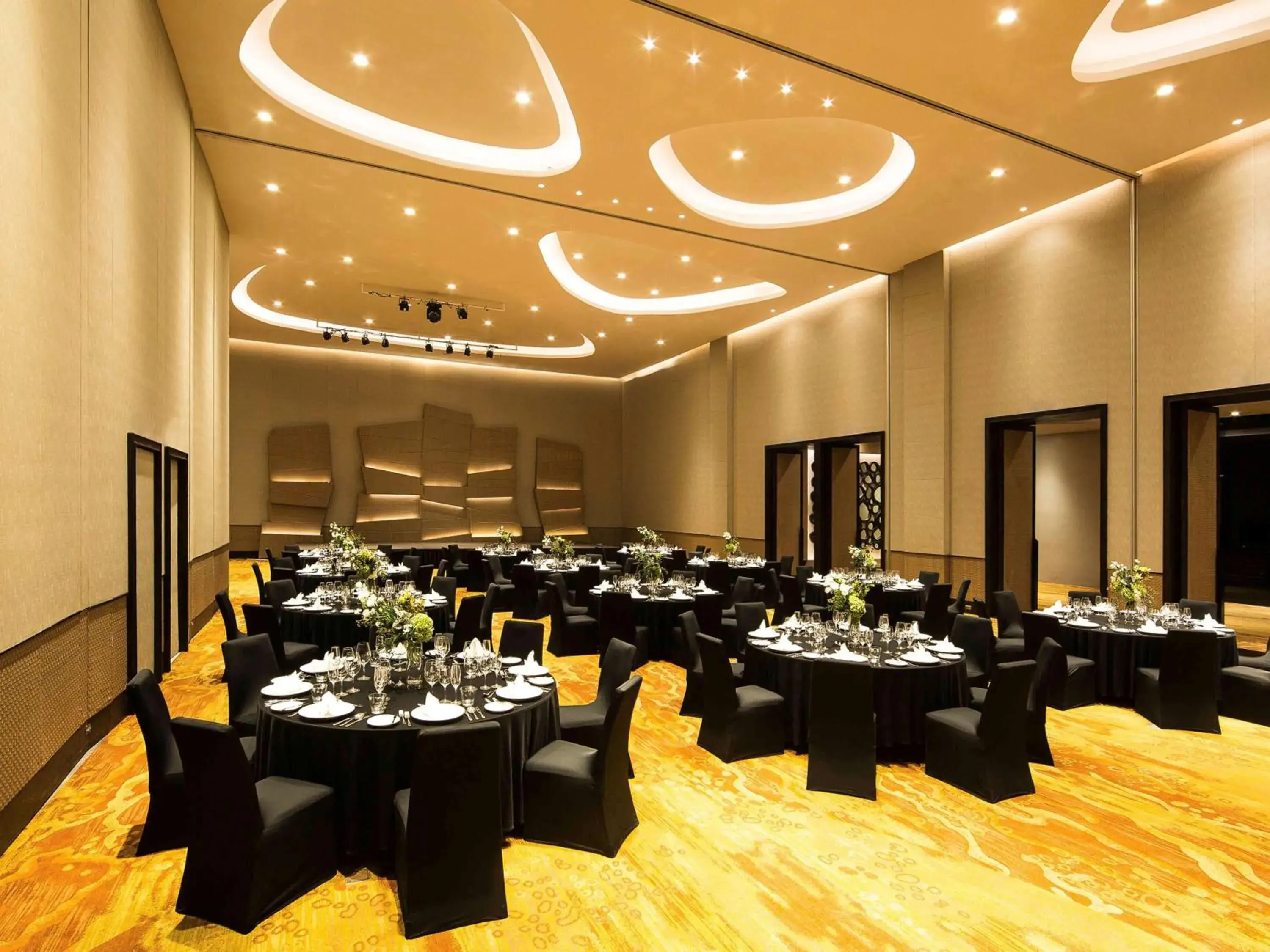 Meeting/conference room, Banquet Facilities in Mövenpick Siam Hotel Na Jomtien Pattaya