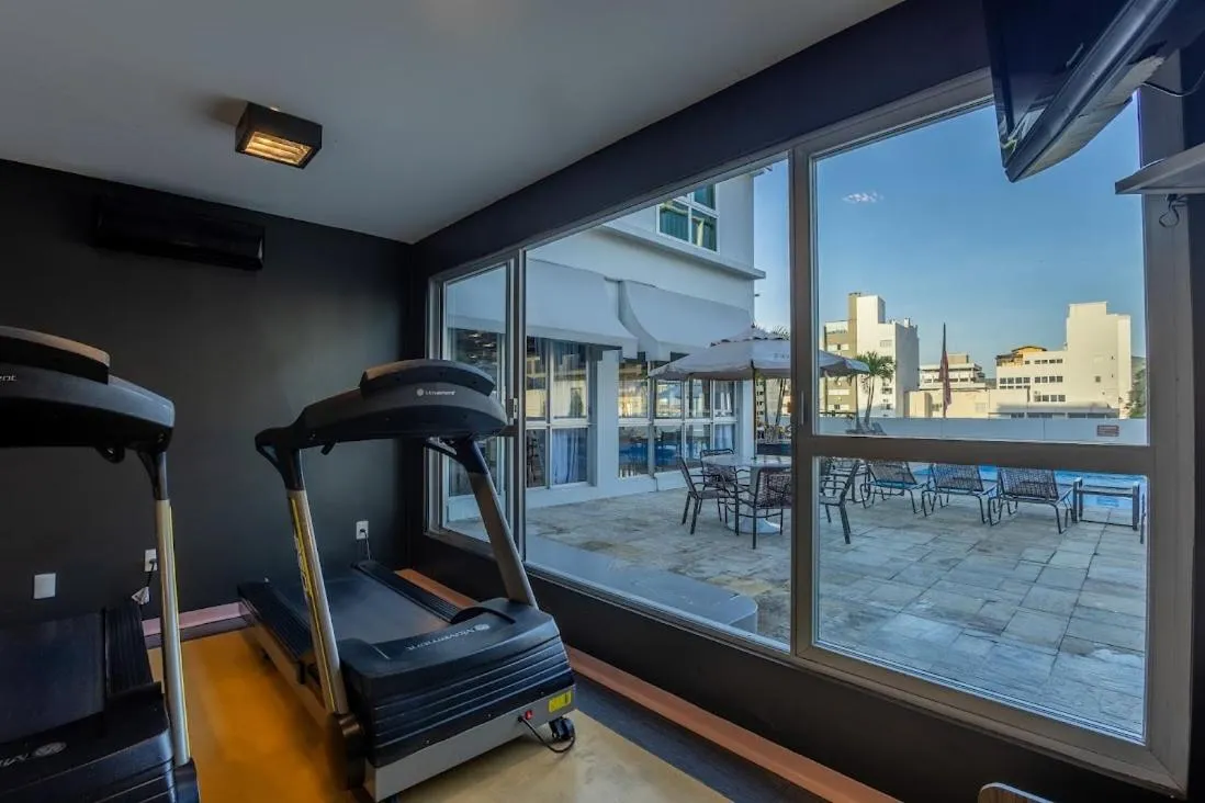 Fitness centre/facilities in Plaza Blumenau Hotel