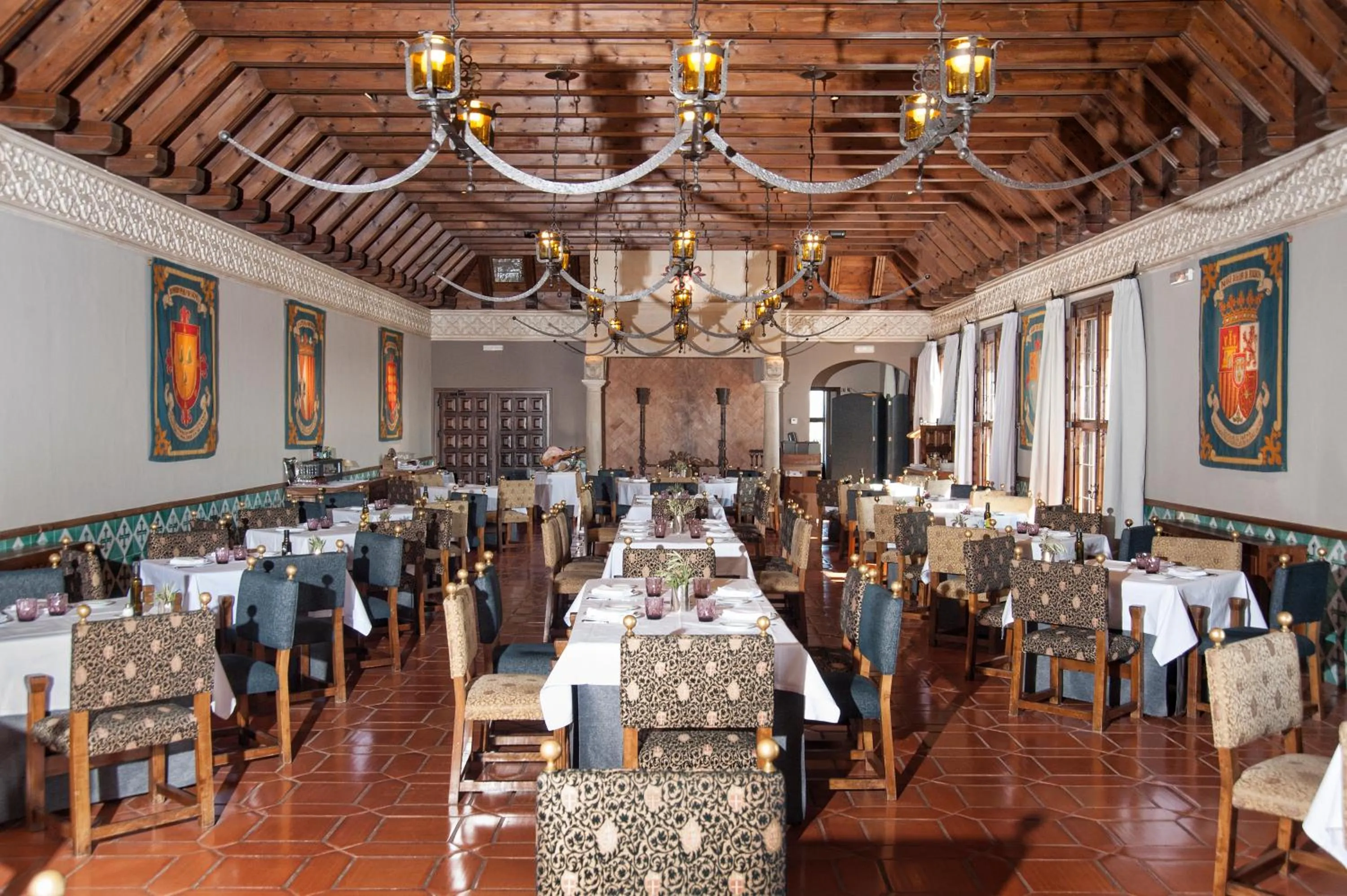 Restaurant/places to eat in Parador de Alcañiz
