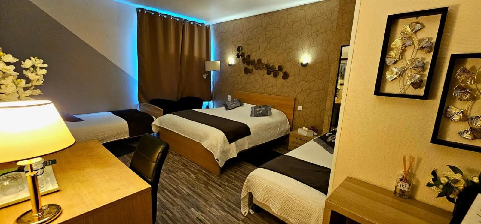 Bed in Mei Hôtel-Restaurant