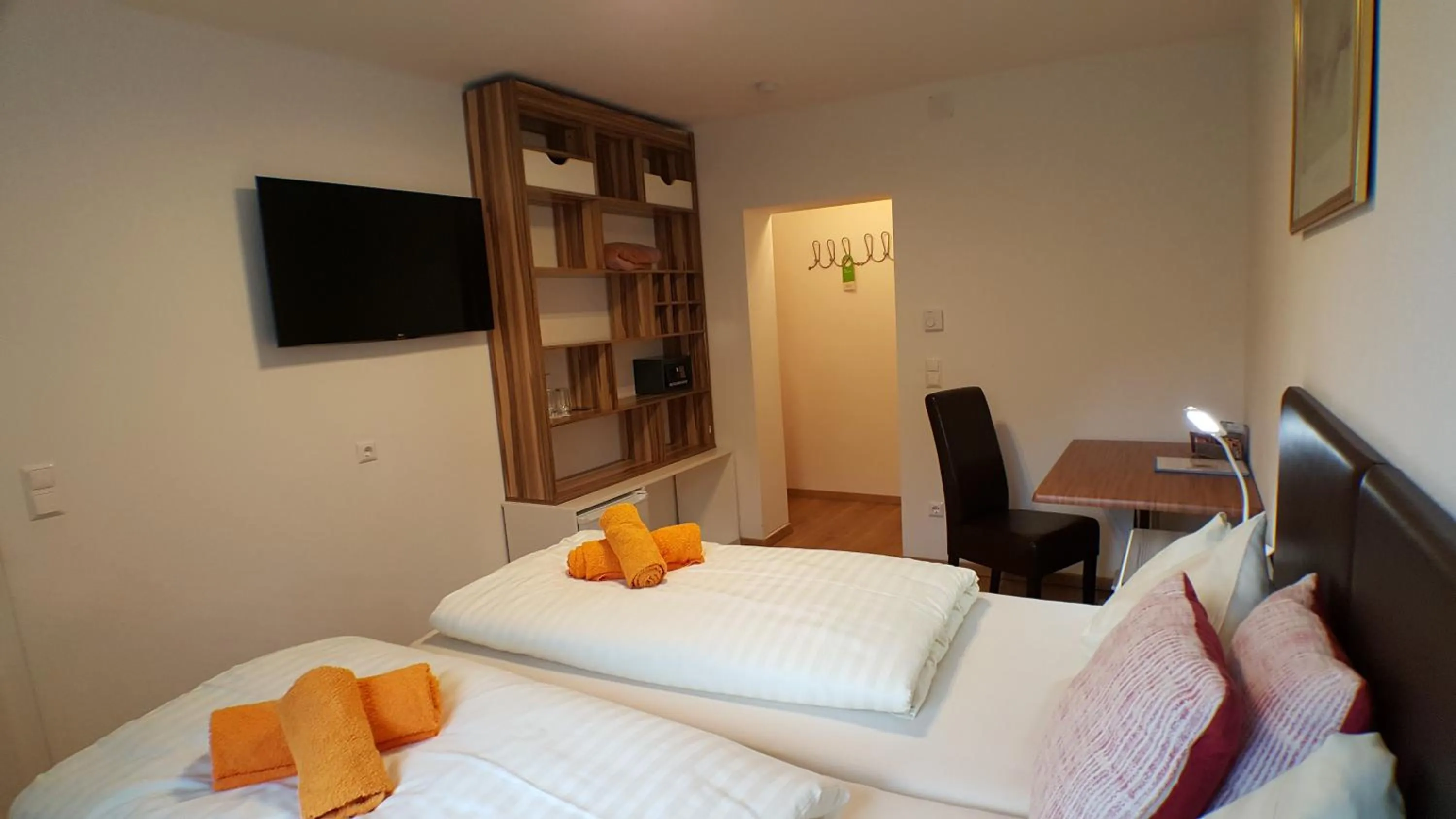 Bed in Gasthof Klug zum Ehrensepp