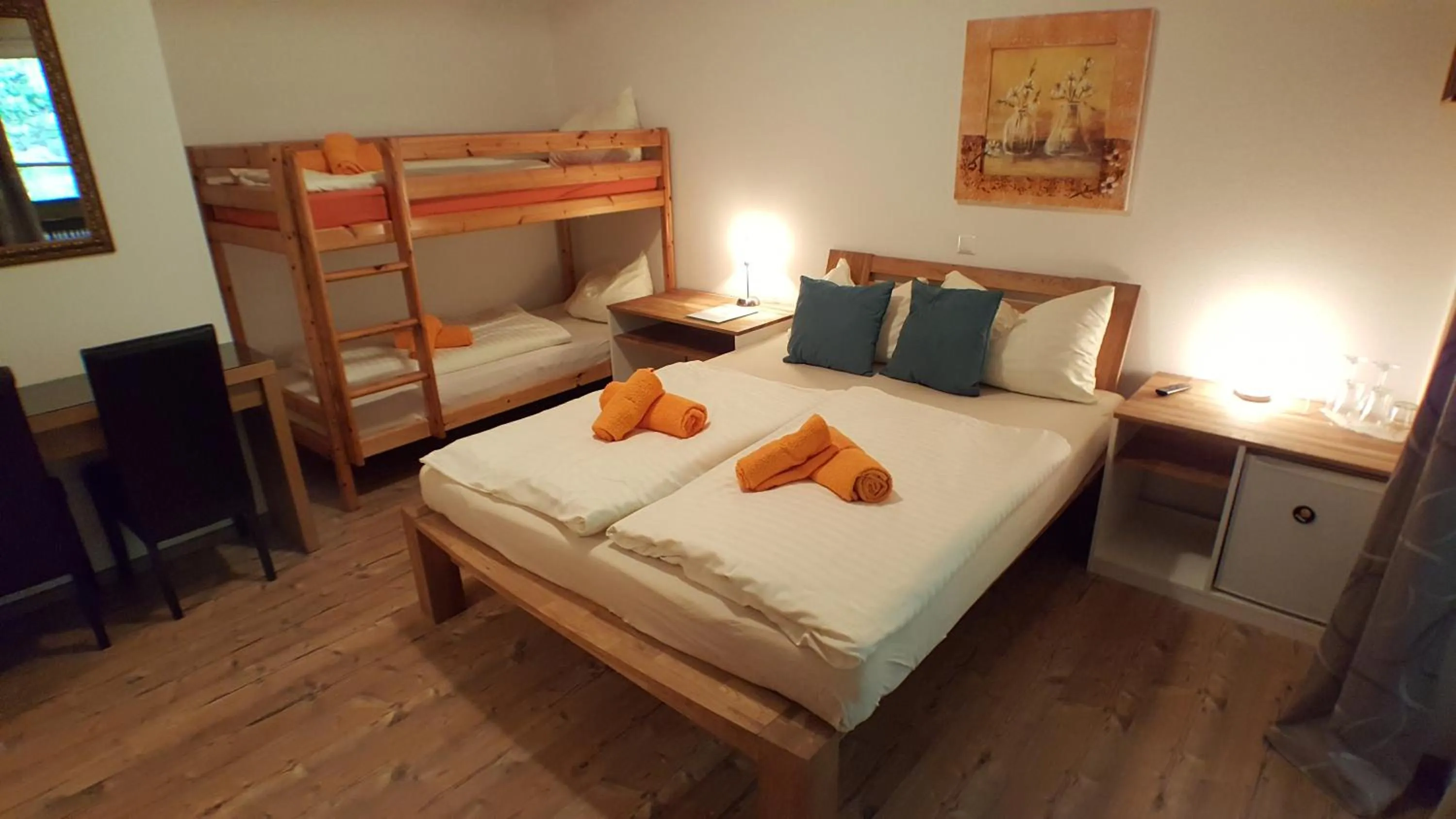 Bed in Gasthof Klug zum Ehrensepp