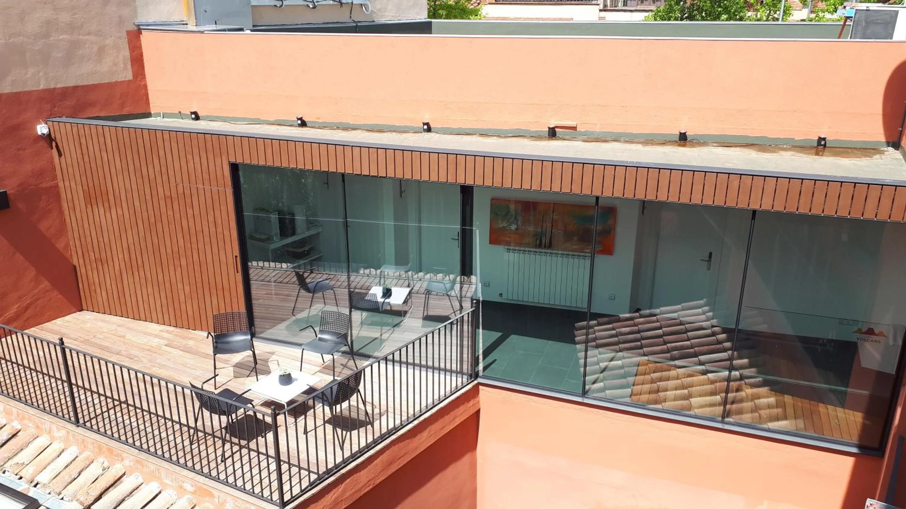 Property building in Apartaments y Habitacions Entre Volcans