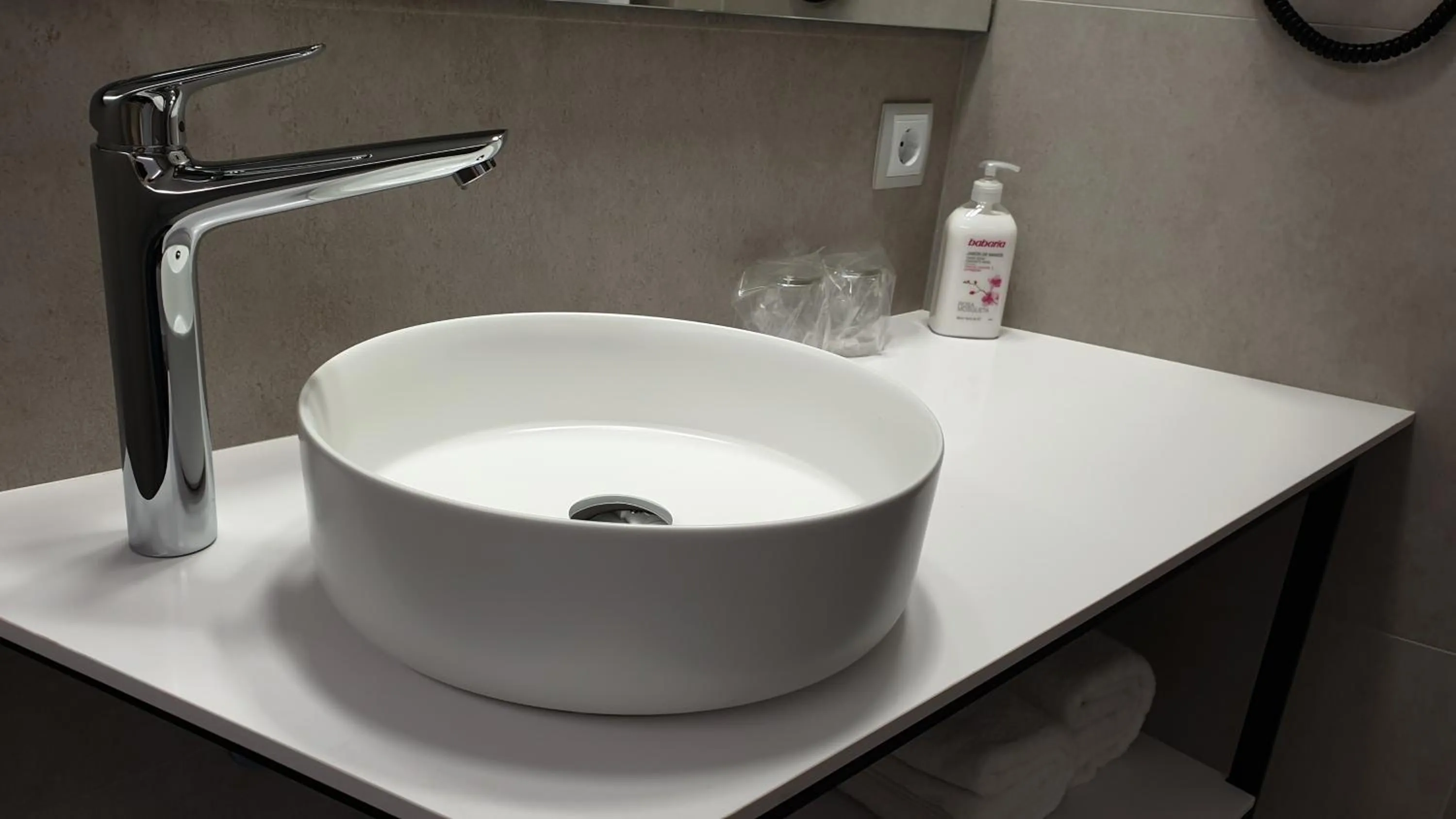 Bathroom in Apartaments y Habitacions Entre Volcans