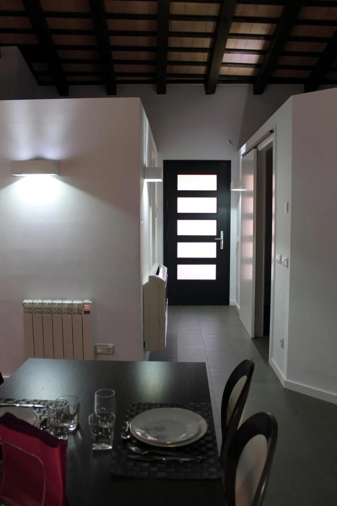 Photo of the whole room in Apartaments y Habitacions Entre Volcans