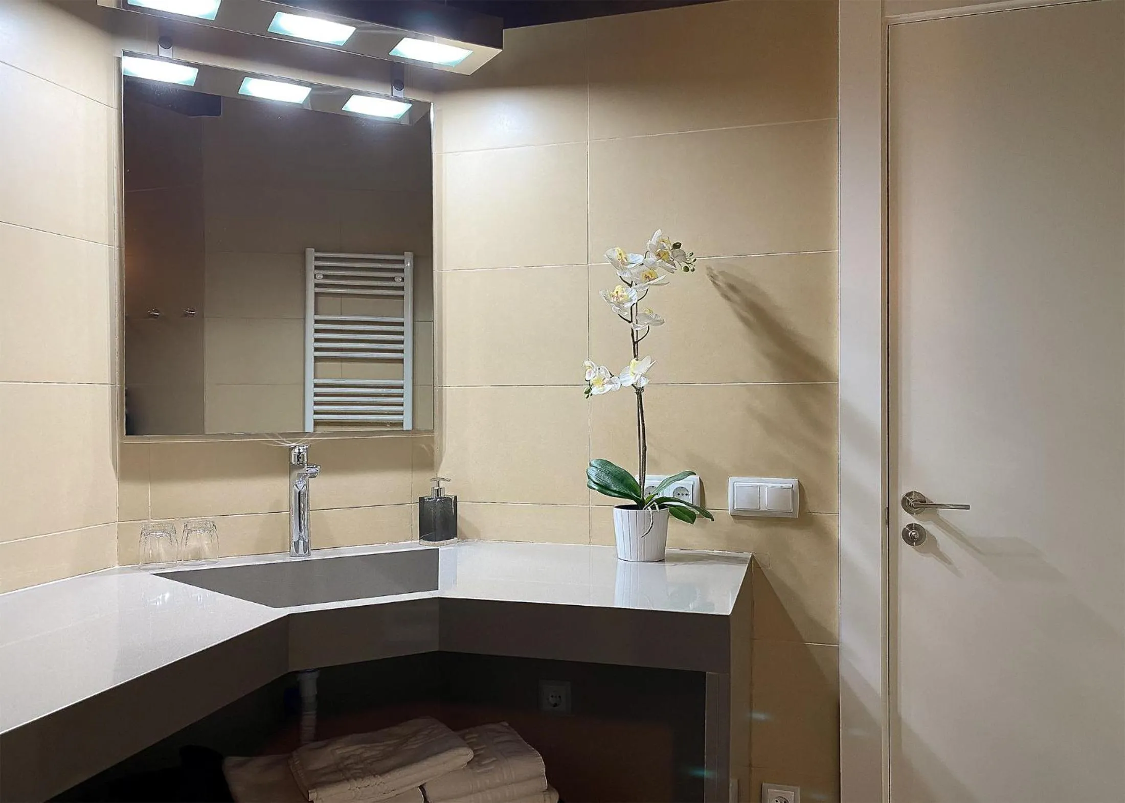 Bathroom in Apartaments y Habitacions Entre Volcans