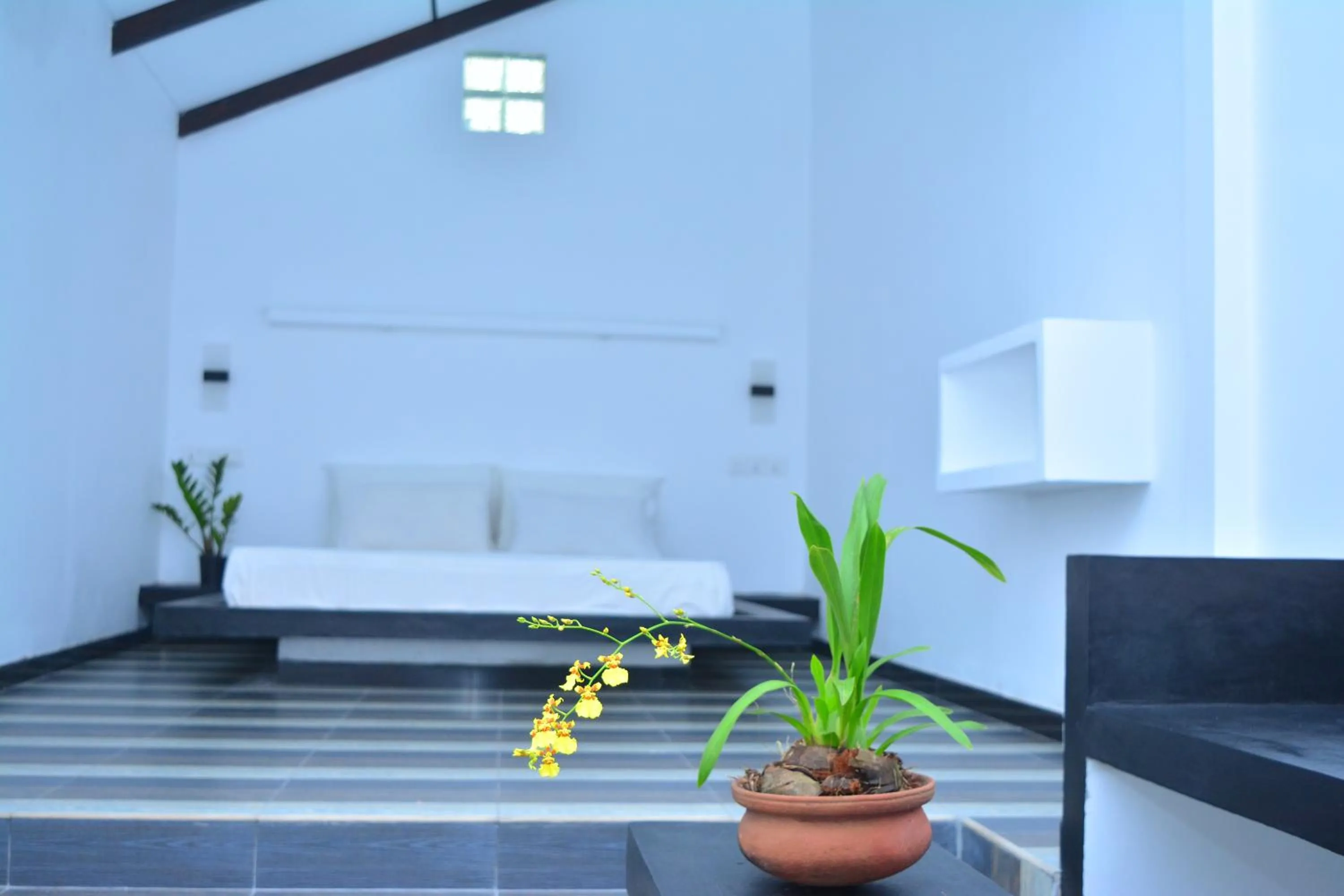 Bedroom, Bed in Midigama Holiday Inn