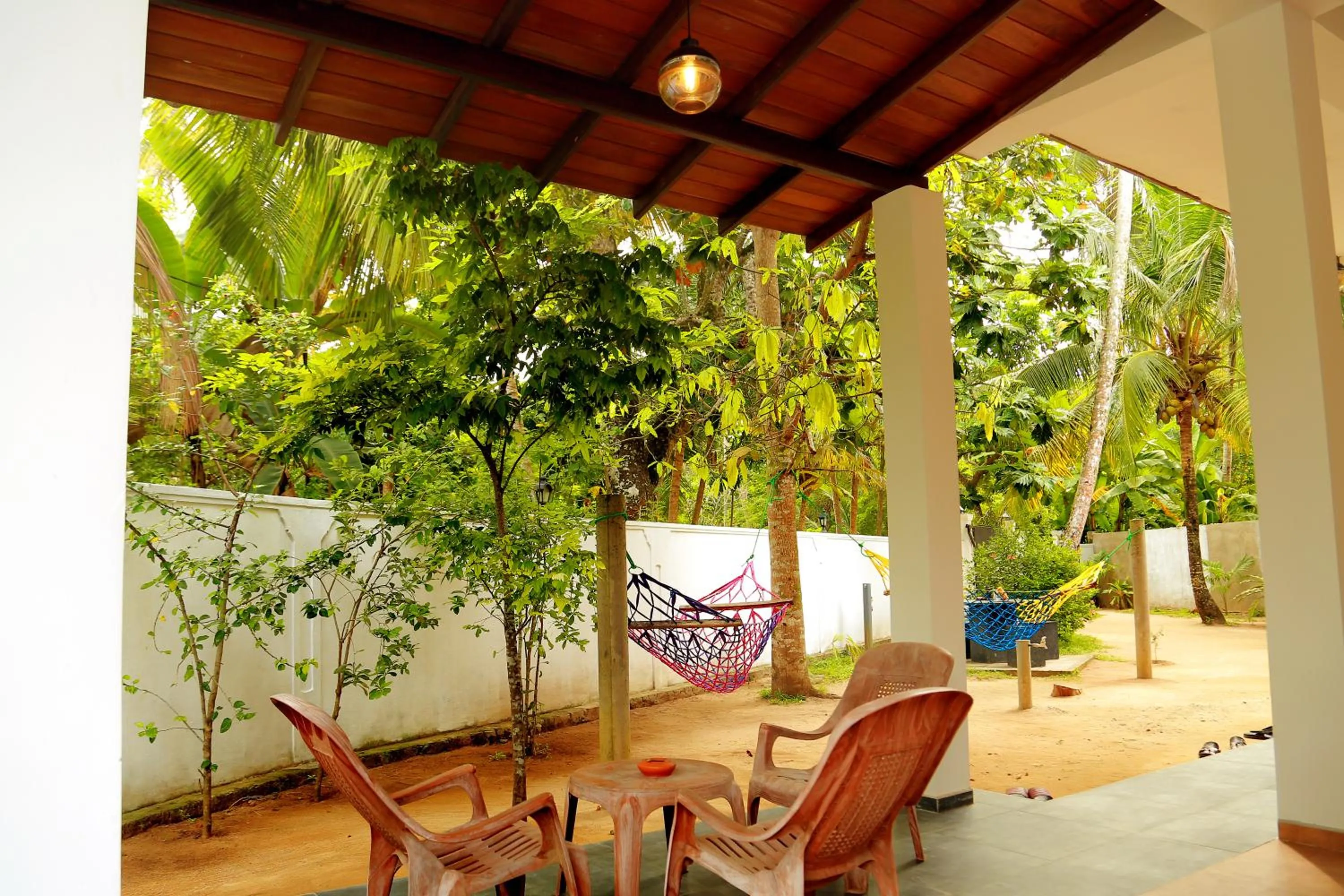 Garden in Midigama Holiday Inn