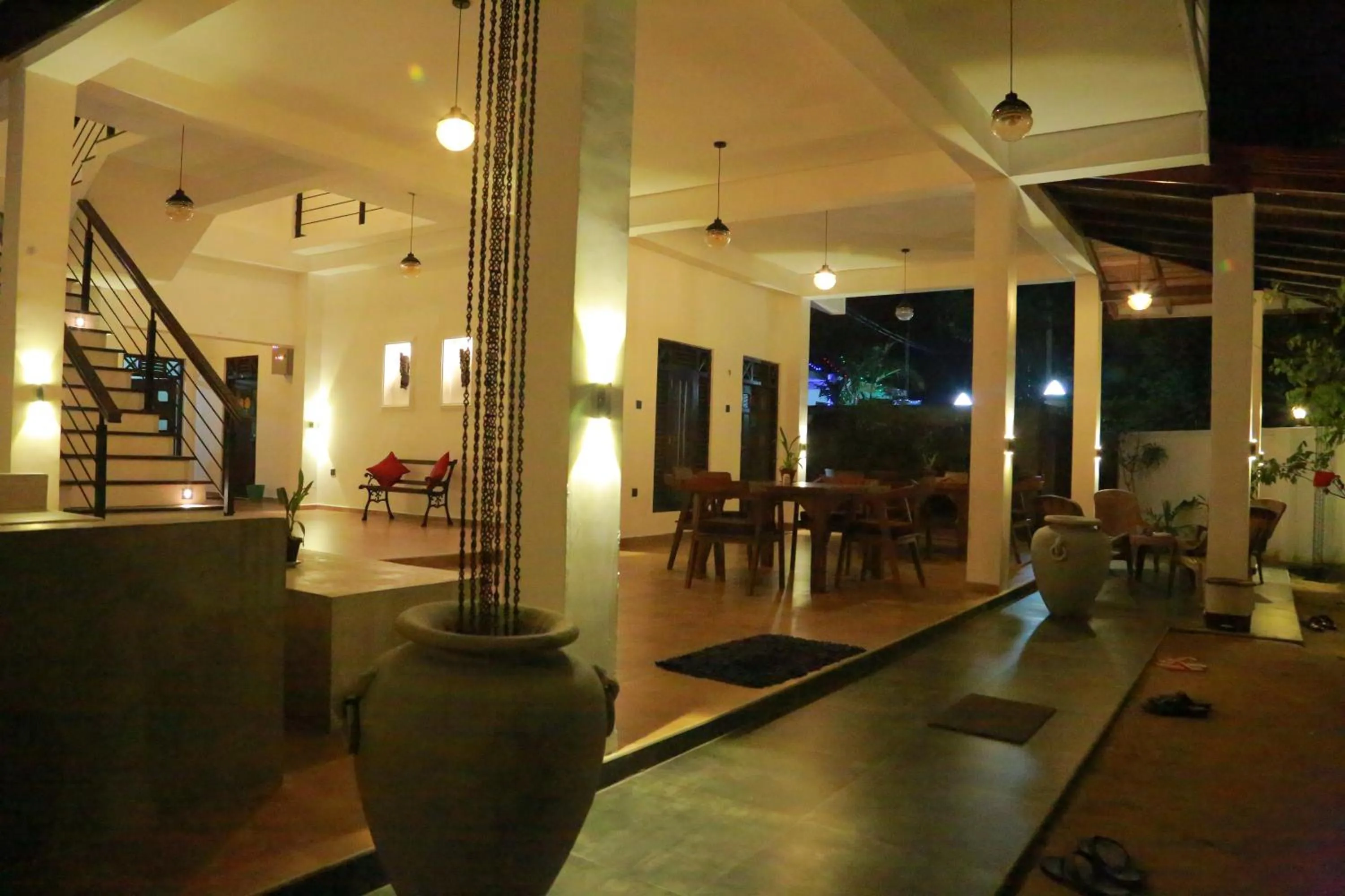 Restaurant/places to eat in Midigama Holiday Inn