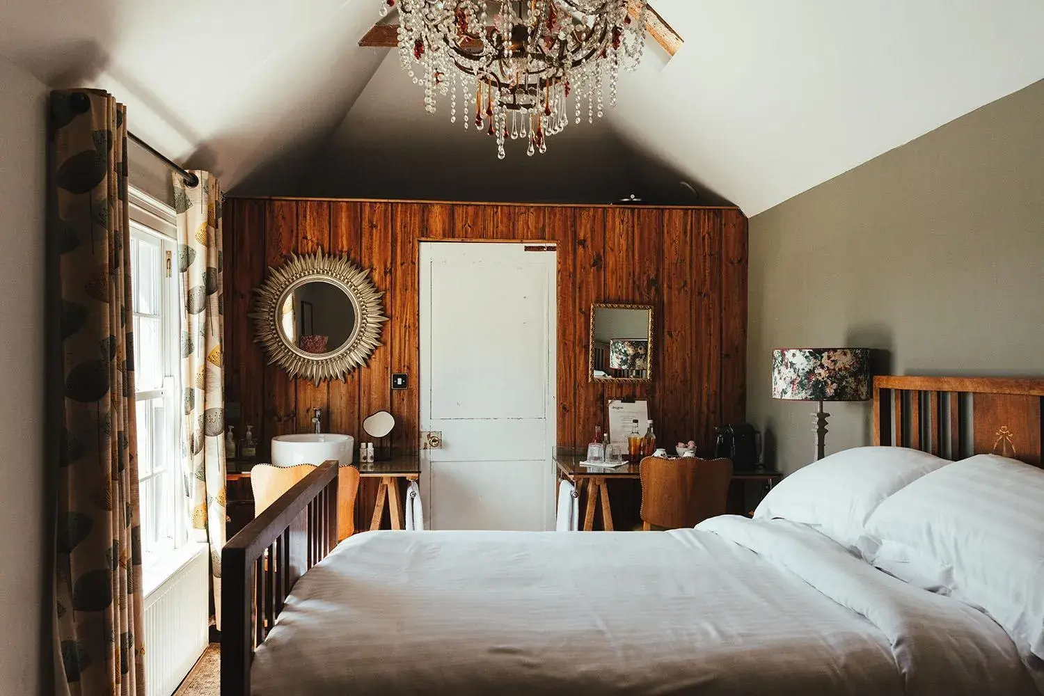 Bedroom, Bed in The Five Bells Inn Bedroom, Bed in The Five Bells Inn
