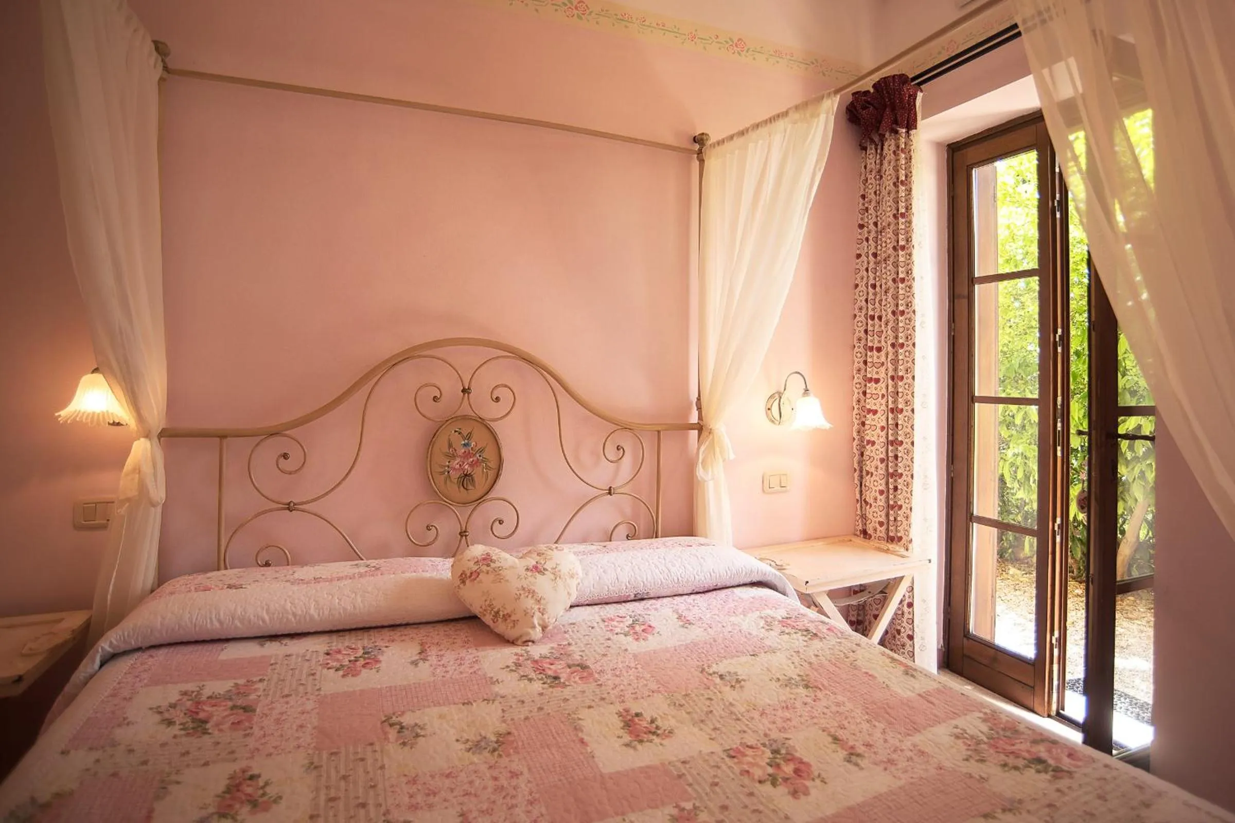 Bed in B&B 8380 Saturnia Terme