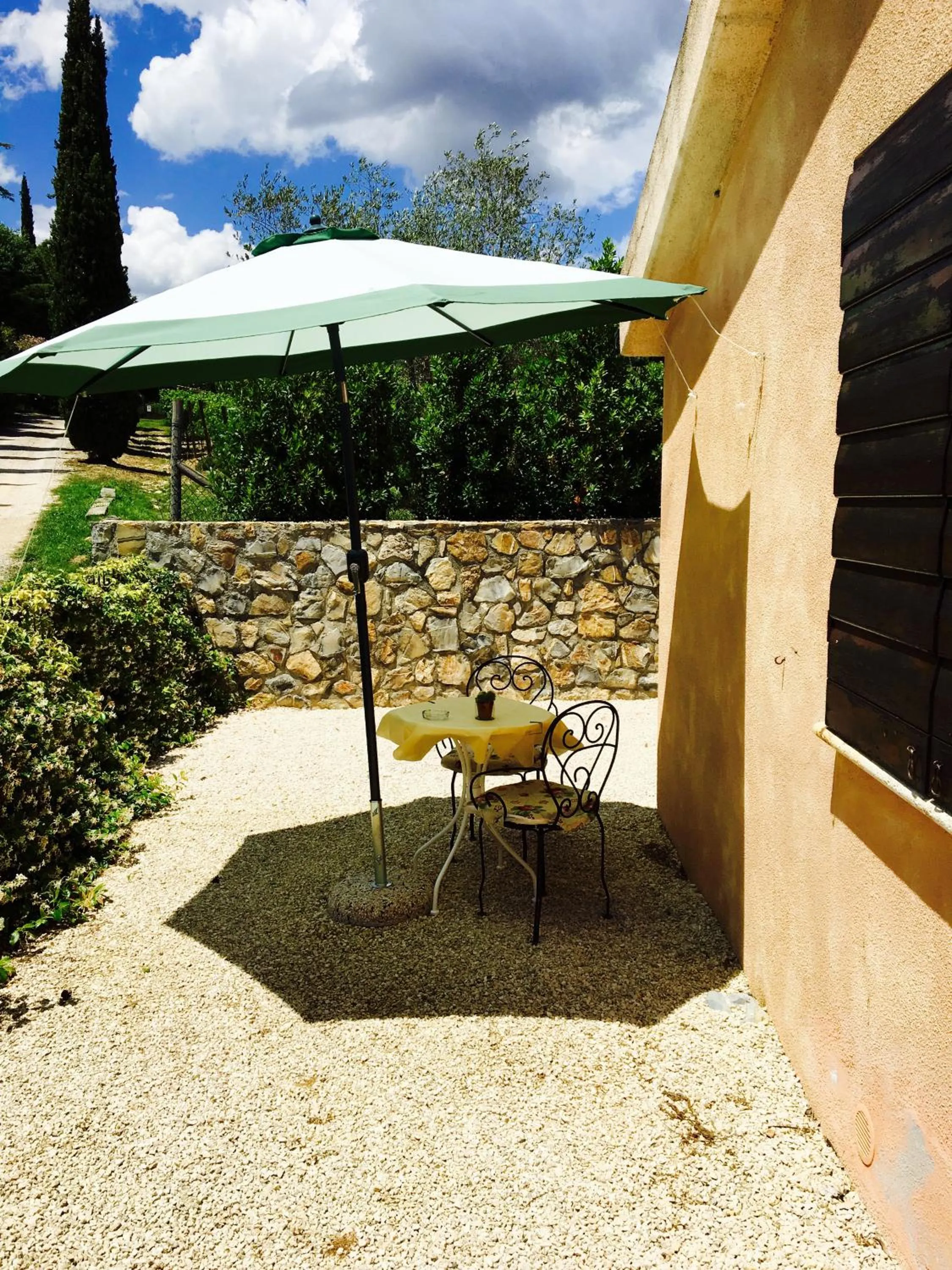 Decorative detail in B&B 8380 Saturnia Terme