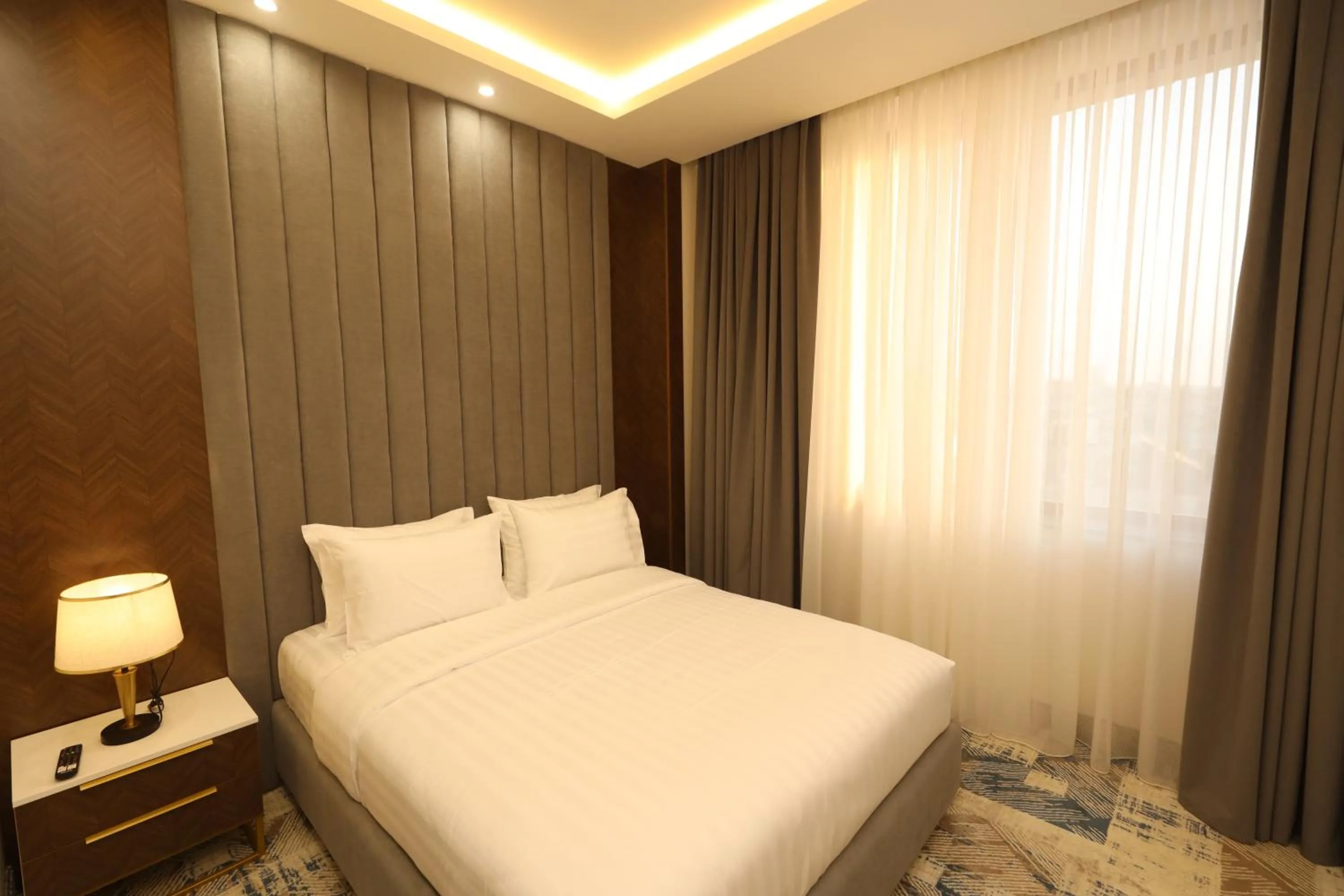 Bedroom, Bed in Venice Hotel Complex