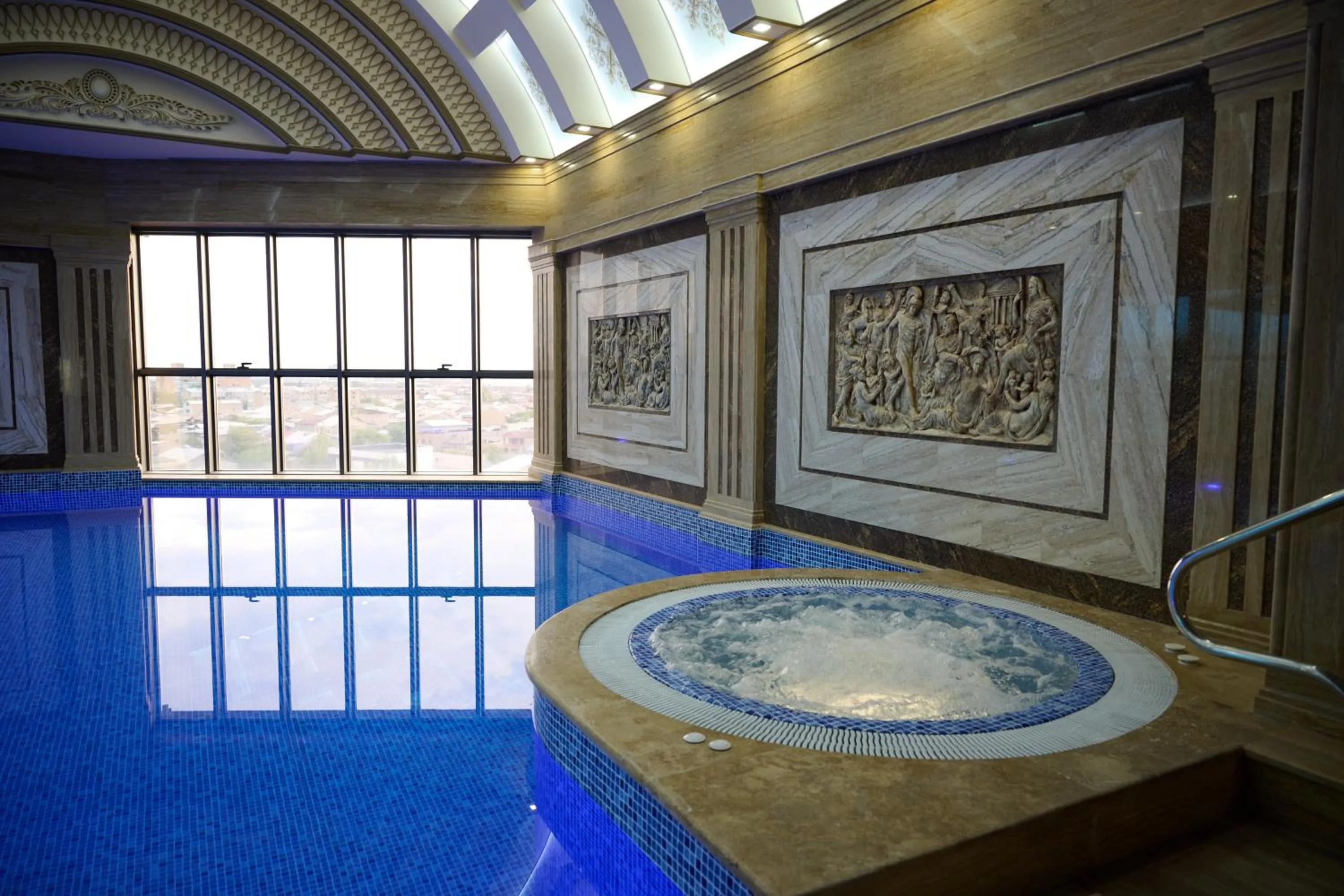 Swimming pool in Venice Hotel Complex