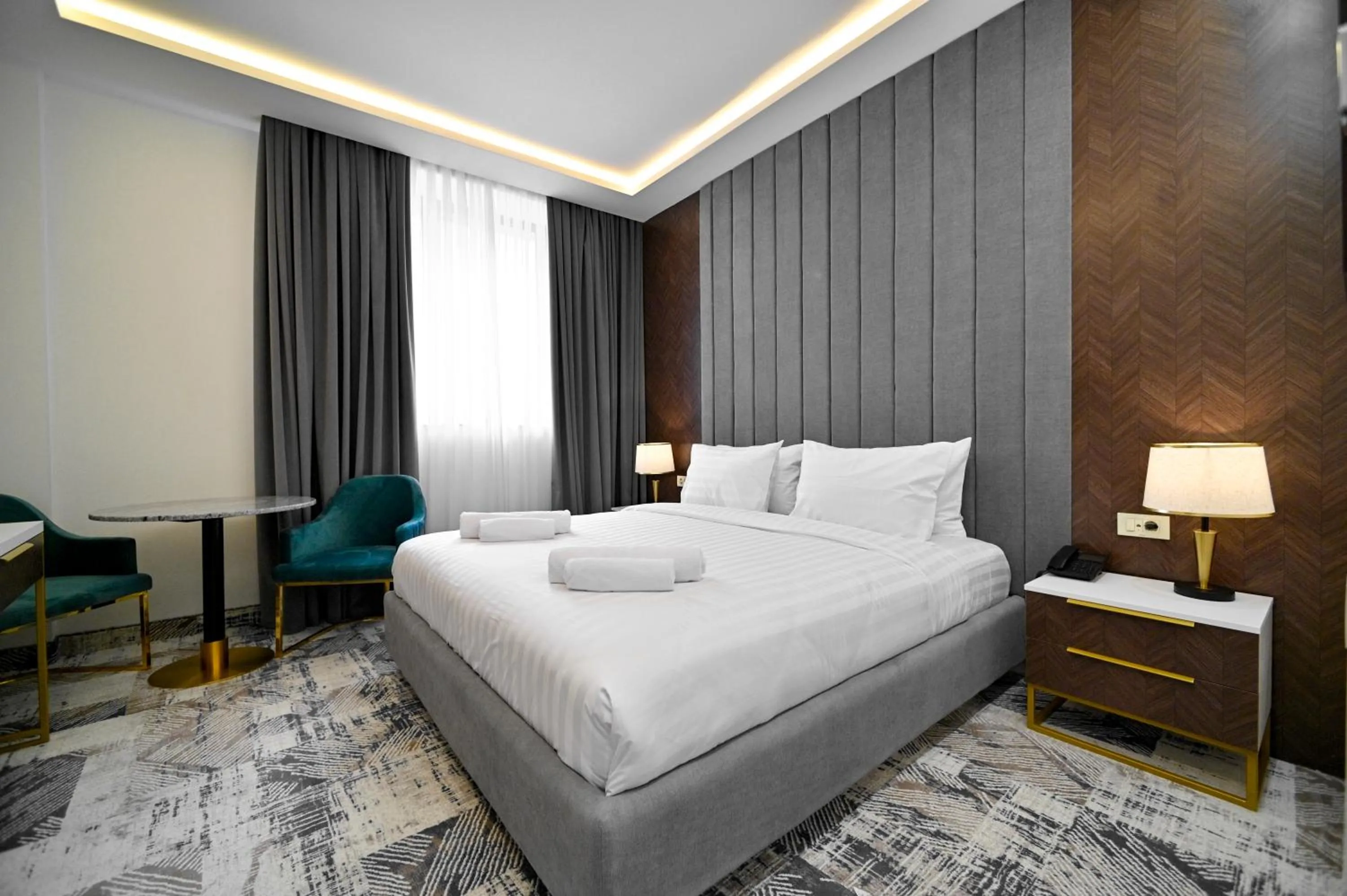 Bed in Venice Hotel Complex