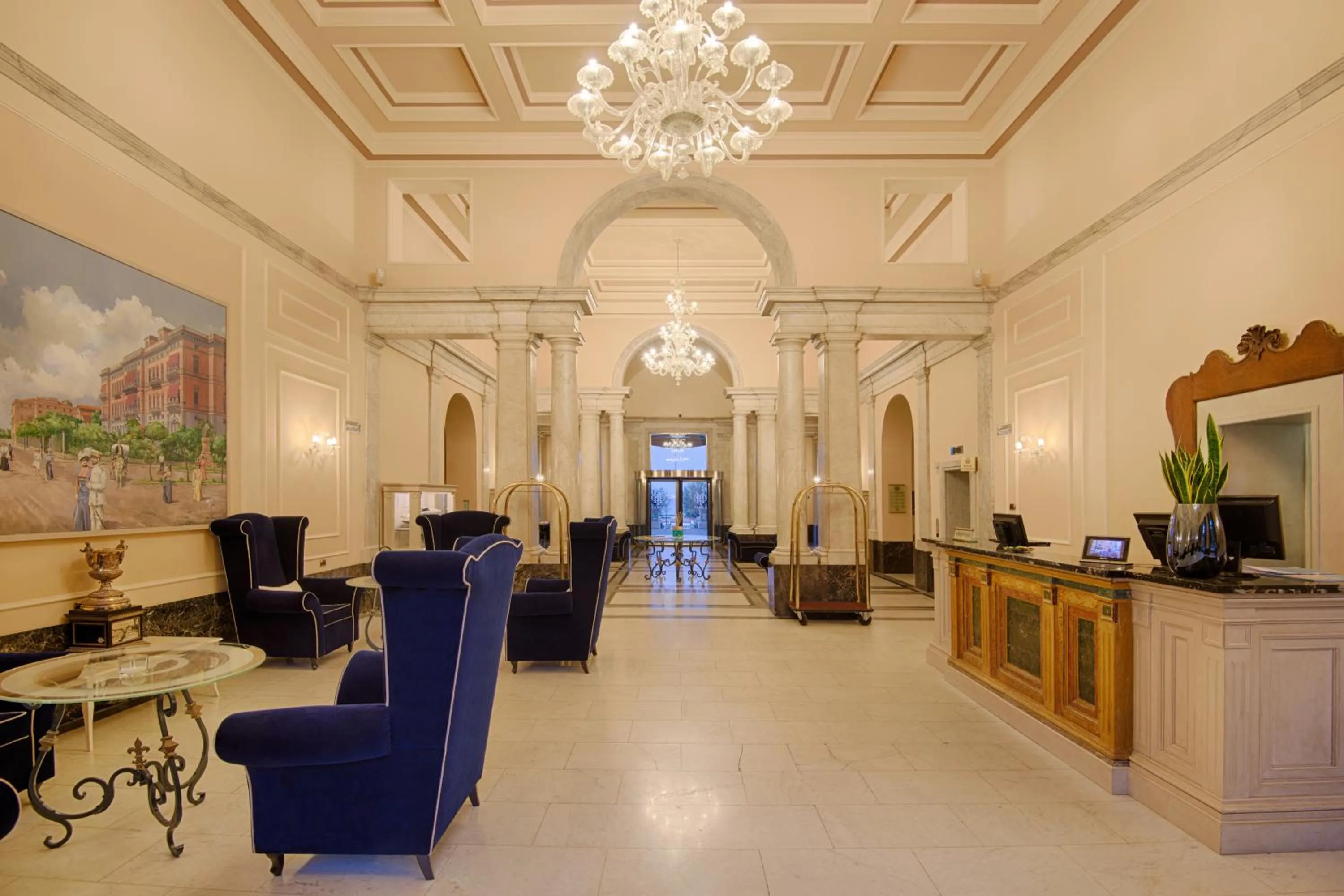 Lobby or reception in GH Palazzo Suite & SPA