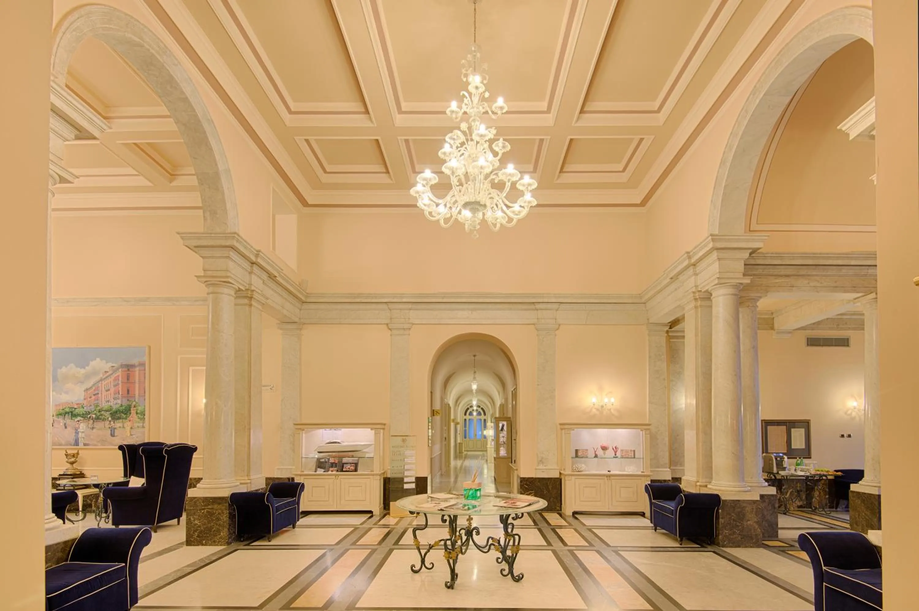 Lobby or reception in GH Palazzo Suite & SPA