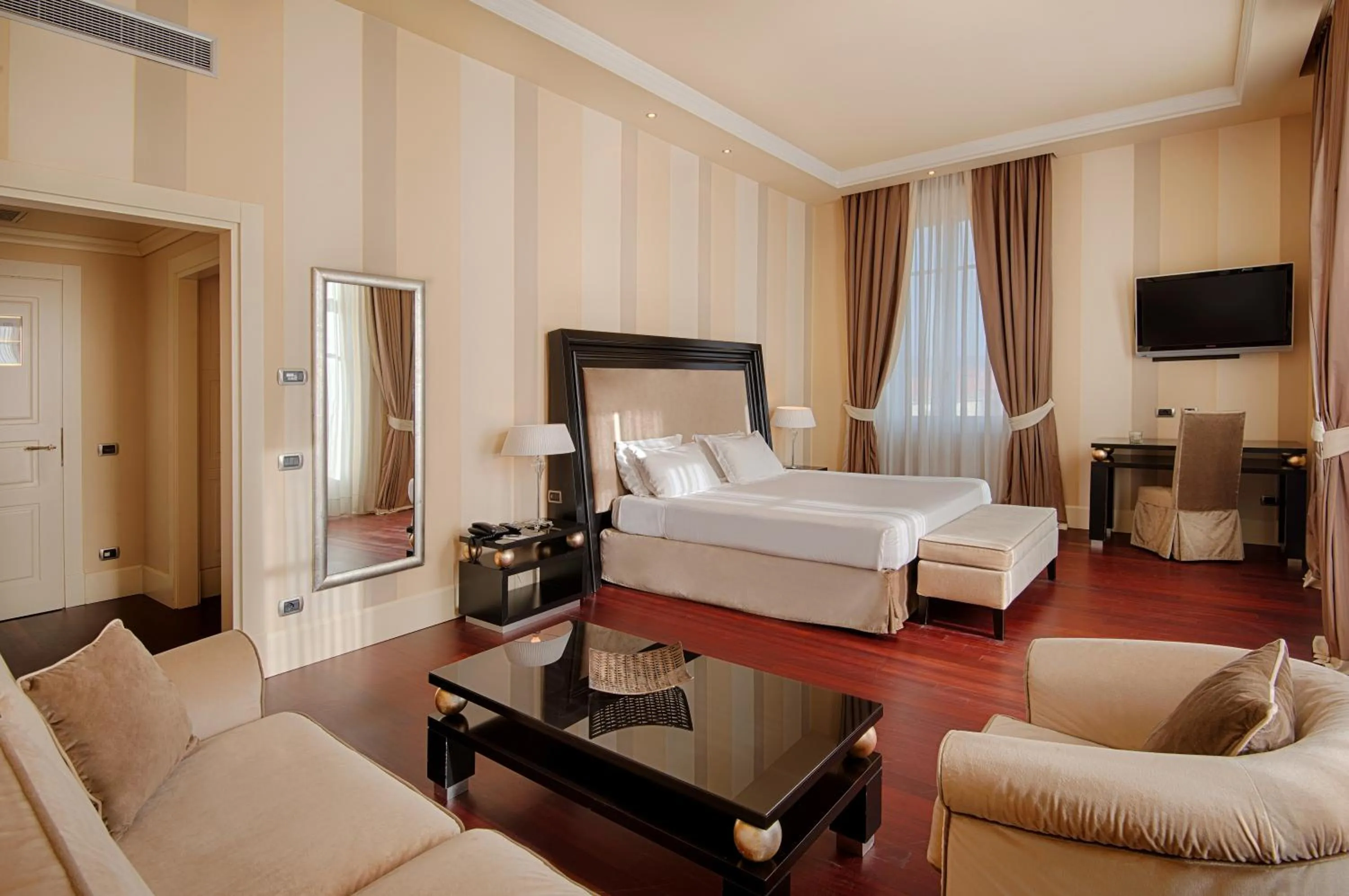 Bed in GH Palazzo Suite & SPA