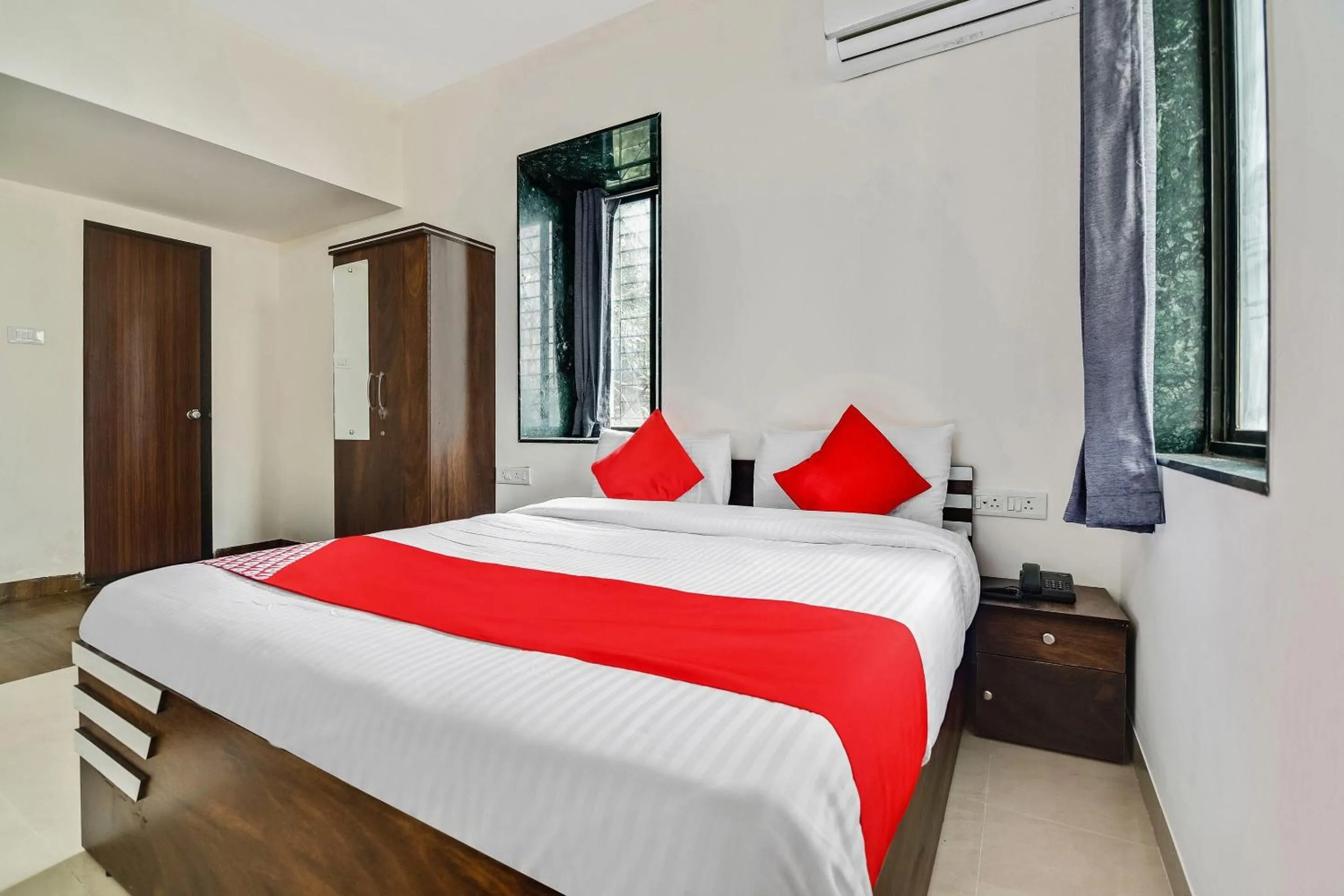 Bedroom, Bed in Hotel O Kohinoor Residency