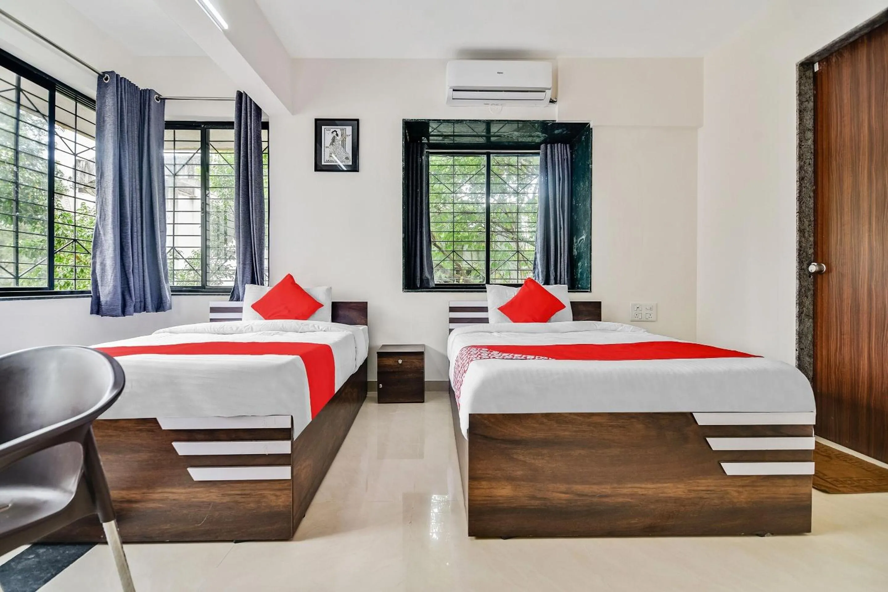 Facade/entrance, Bed in Hotel O Kohinoor Residency