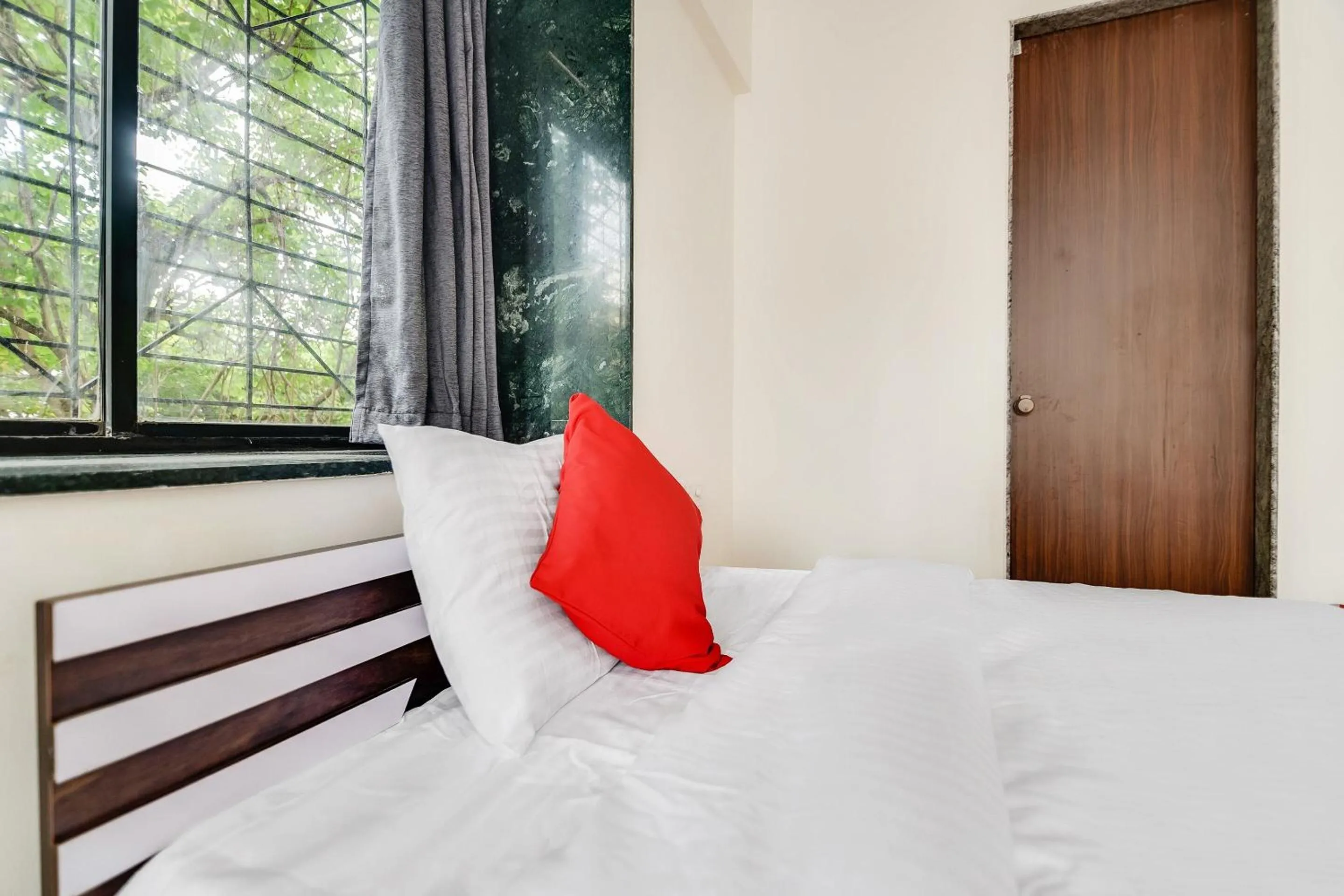 Bedroom, Bed in Hotel O Kohinoor Residency